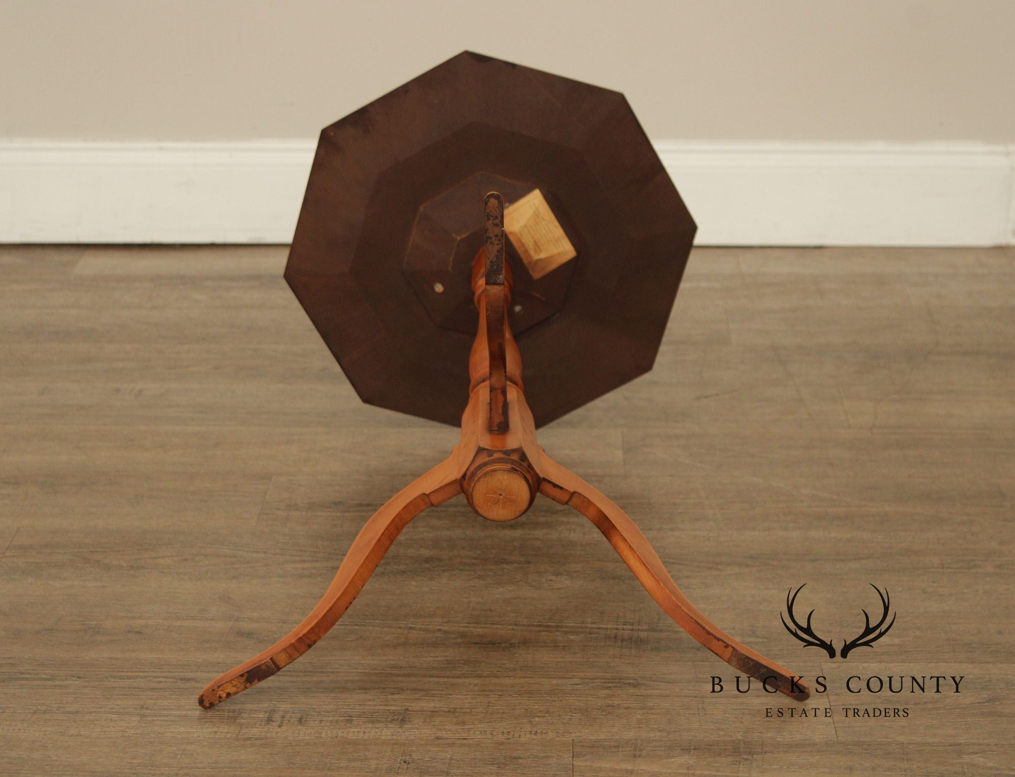 Eldred Wheeler Queen Anne Style Maple Pedestal Candle Stand