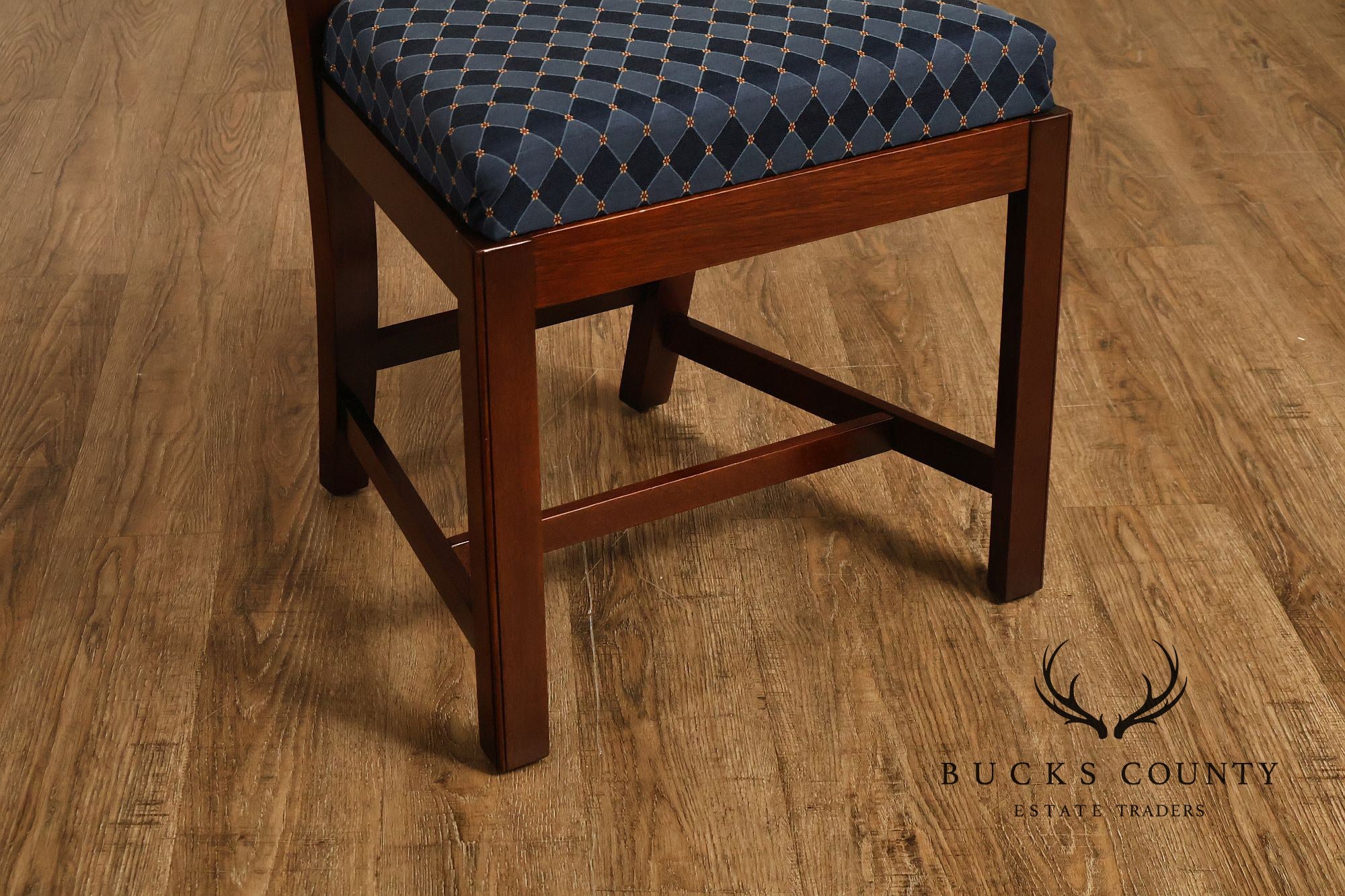 Pennsylvania House Chippendale Style Mahogany Set of 8 Dining Chairs