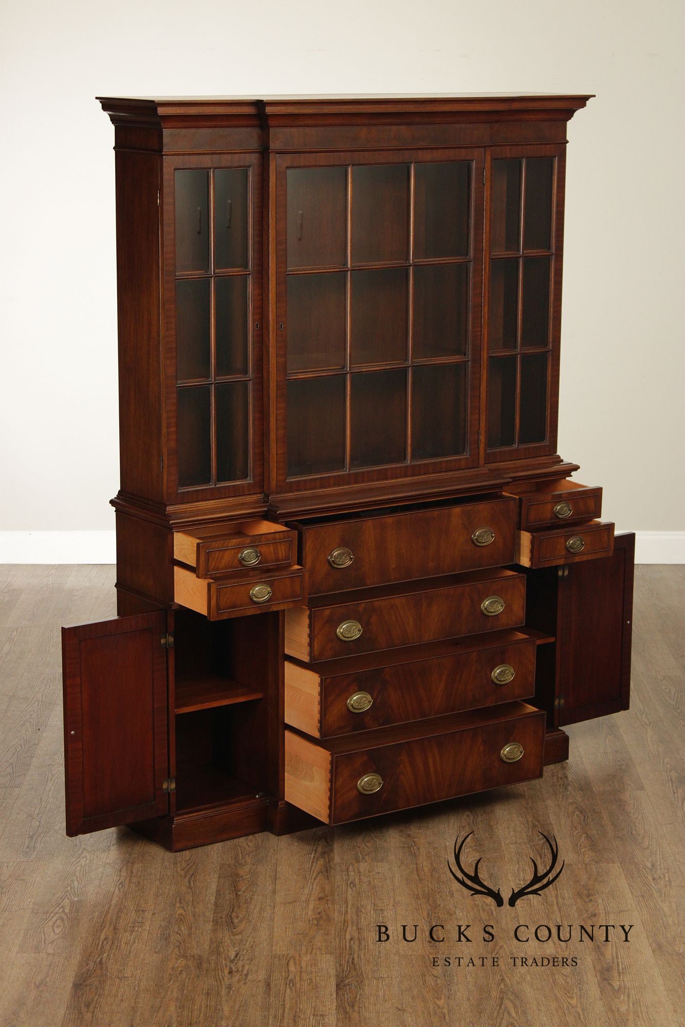 Colonial Treasure House Collection Georgian Style Mahogany Breakfront