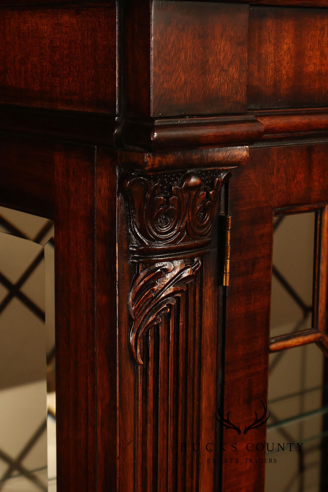 Henredon Neoclassical Style Mahogany Display Case