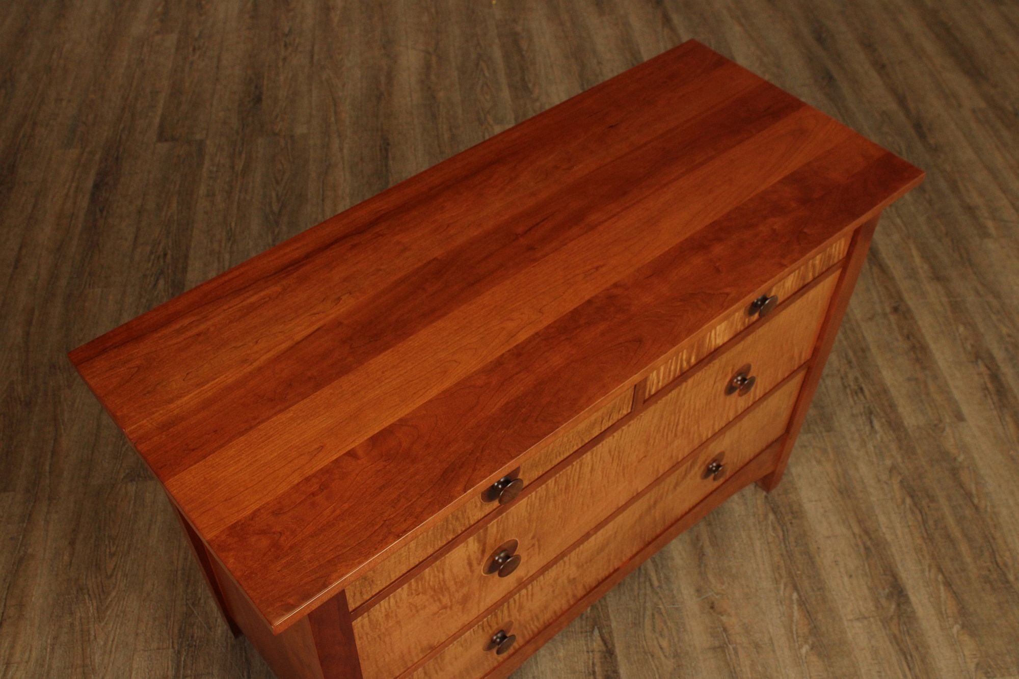 Stickley Mission Collection Harvey Ellis Cherry and Maple Single Dresser