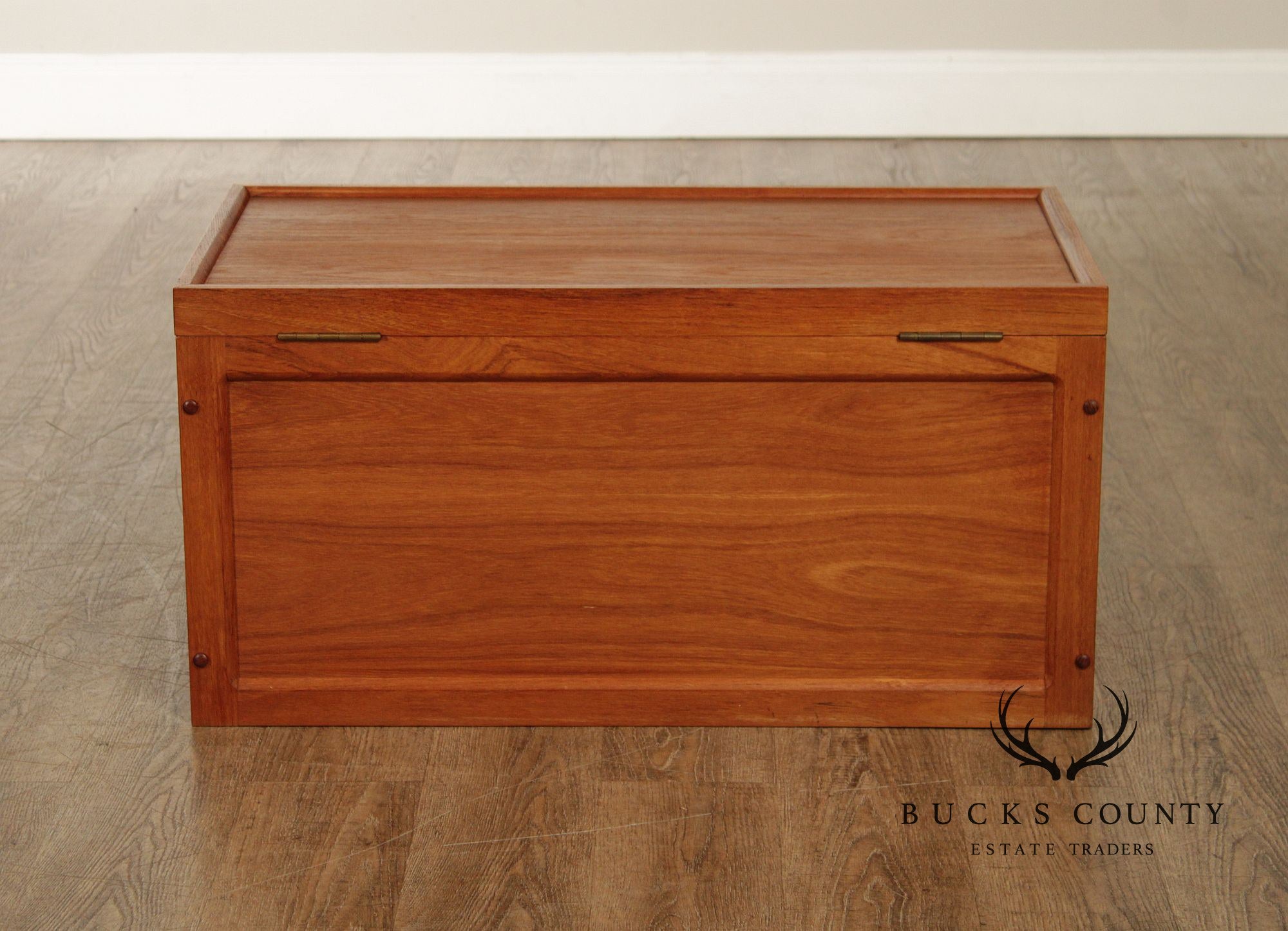 Teak N'Yu Danish Modern Style Teak Blanket Chest