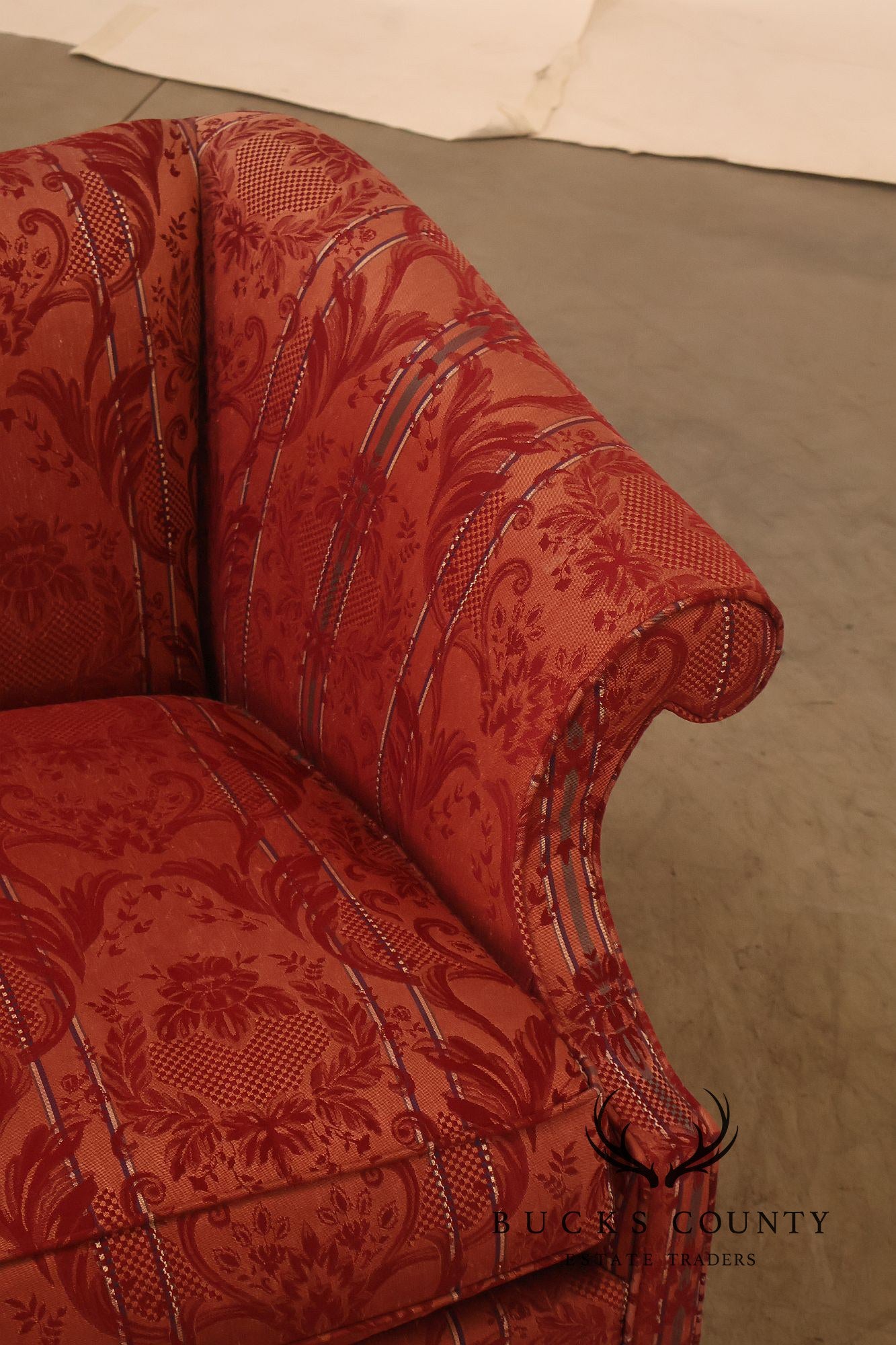 Hickory Chair 'Historical James River Plantations' Pair of Mahogany Sofas