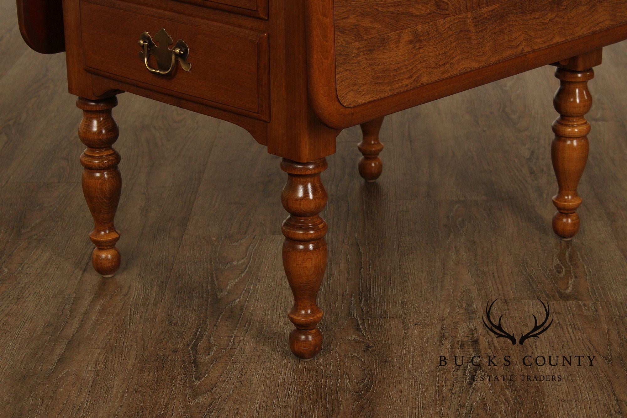 Ethan Allen Heirloom Nutmeg Maple Colonial Style Maple Drop Leaf Side Table