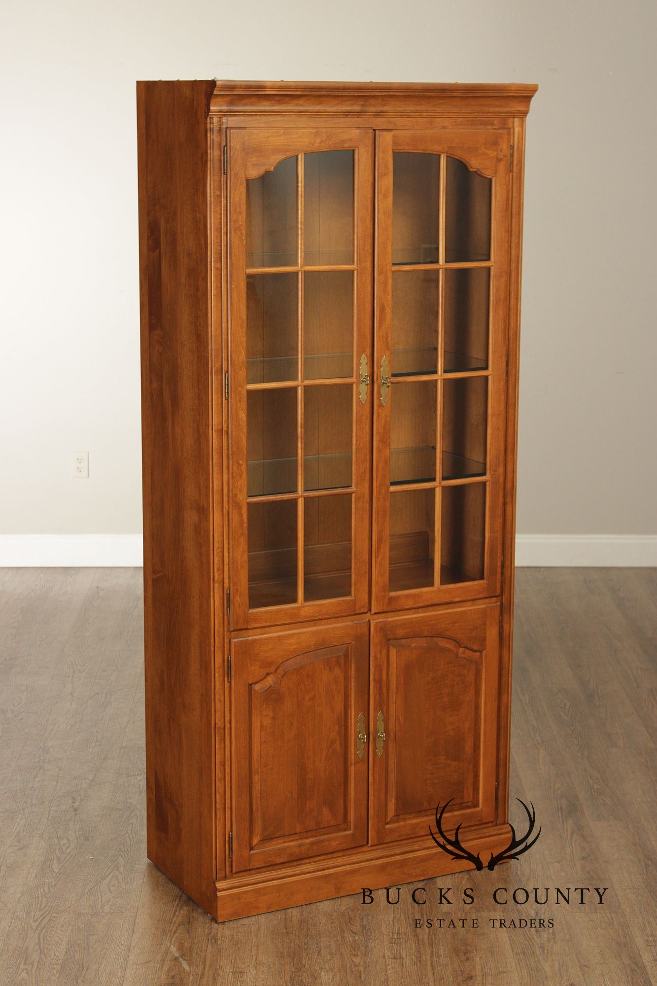 Ethan Allen 1776 Collection Pair Maple Display Bookcase Cabinets