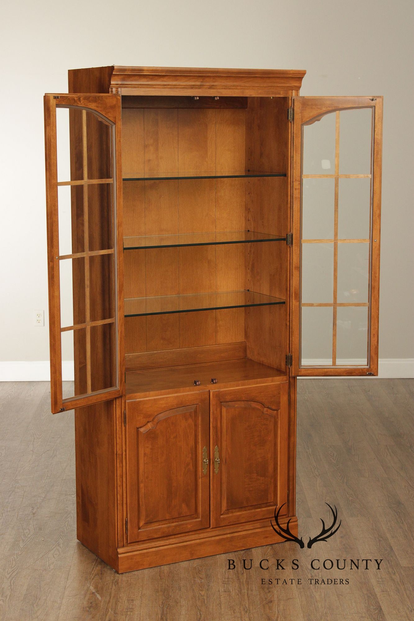 Ethan Allen 1776 Collection Pair Maple Display Bookcase Cabinets
