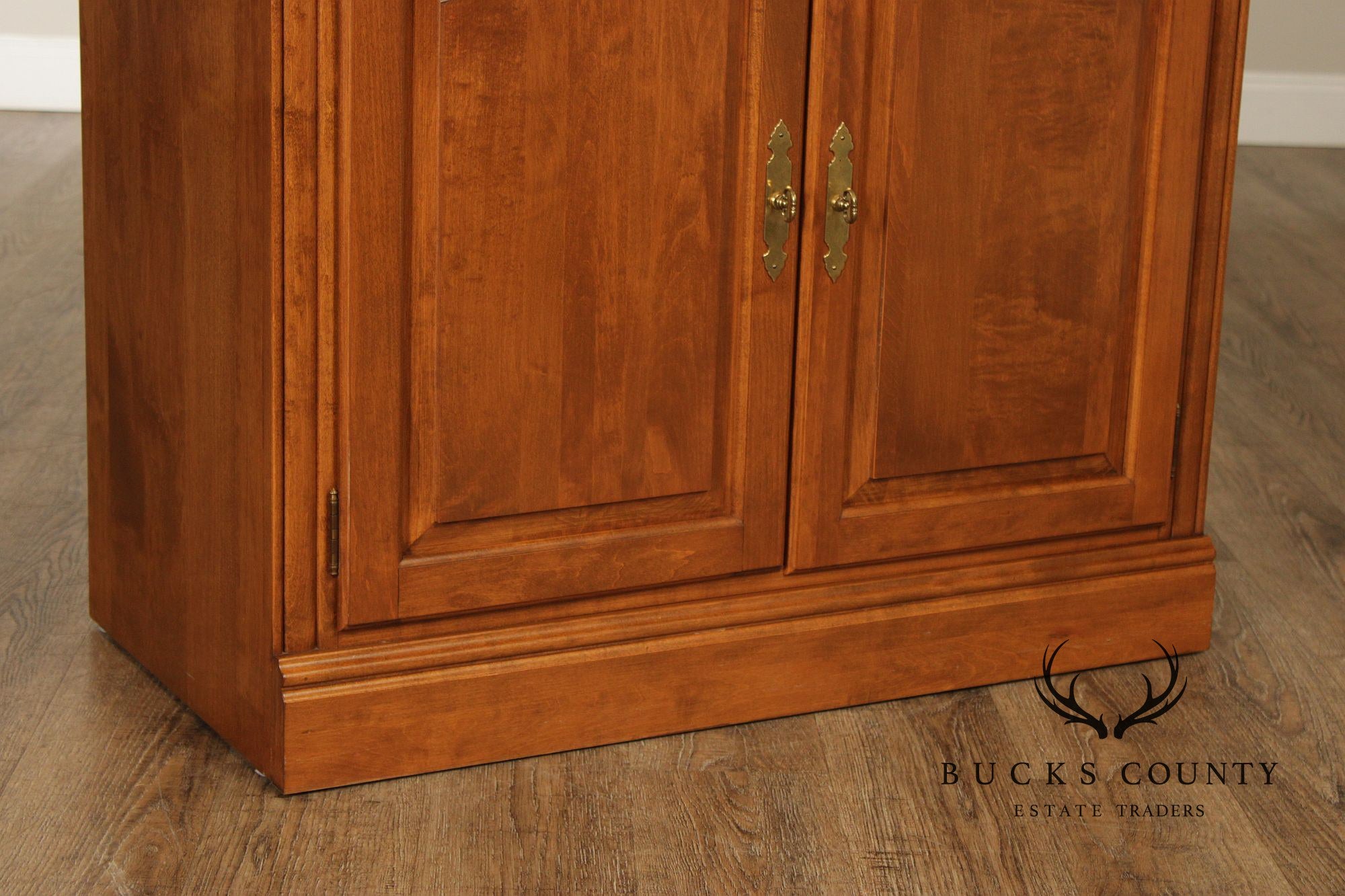 Ethan Allen 1776 Collection Pair Maple Display Bookcase Cabinets