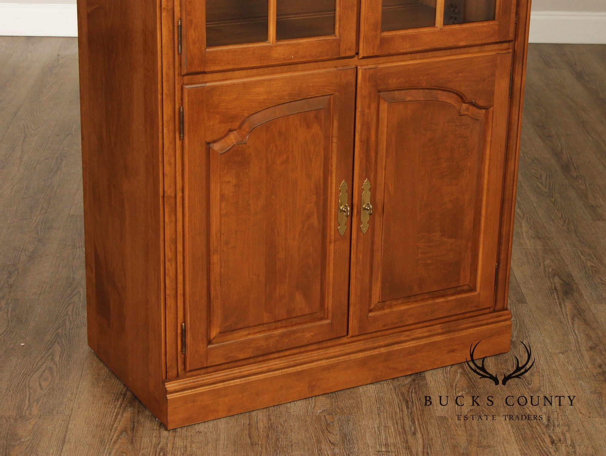 Ethan Allen 1776 Collection Pair Maple Display Bookcase Cabinets