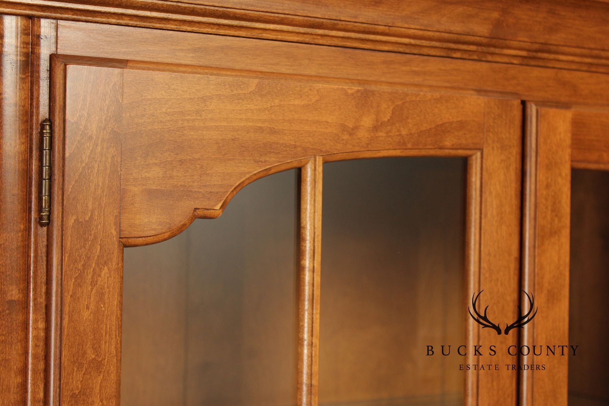 Ethan Allen 1776 Collection Pair Maple Display Bookcase Cabinets
