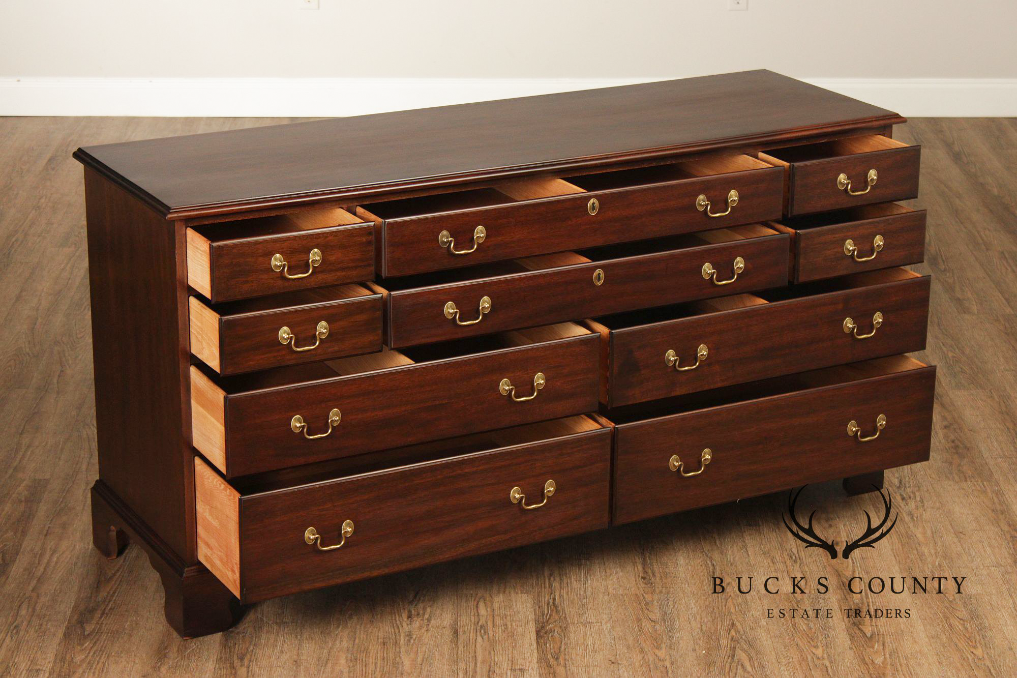 Henkel Harris Mahogany Chippendale Style 10 Drawer Dresser