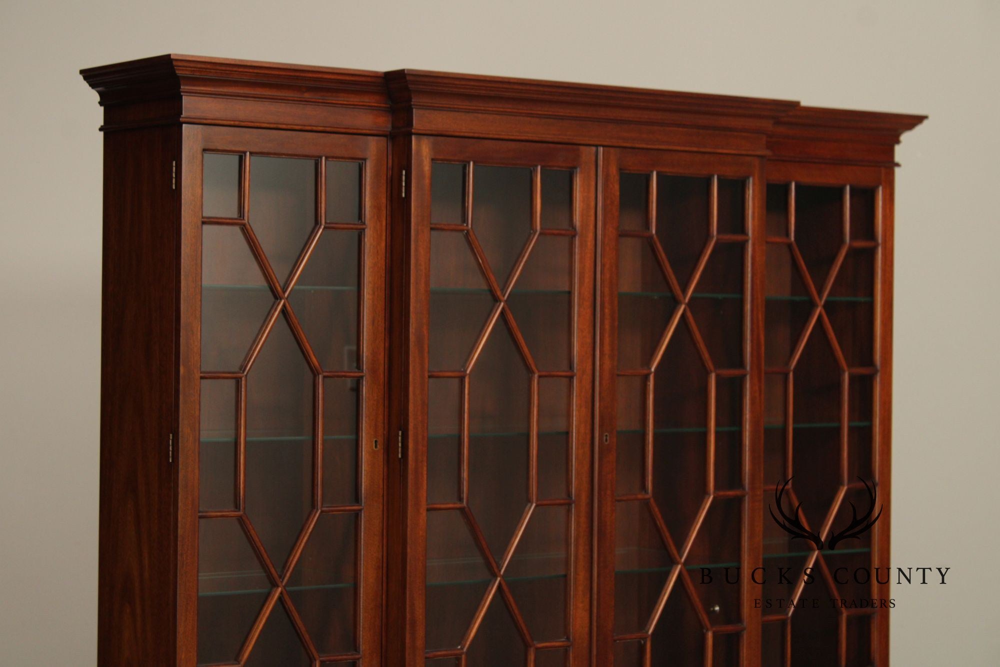 Henkel Harris Traditional Mahogany Lighted Breakfront China Cabinet