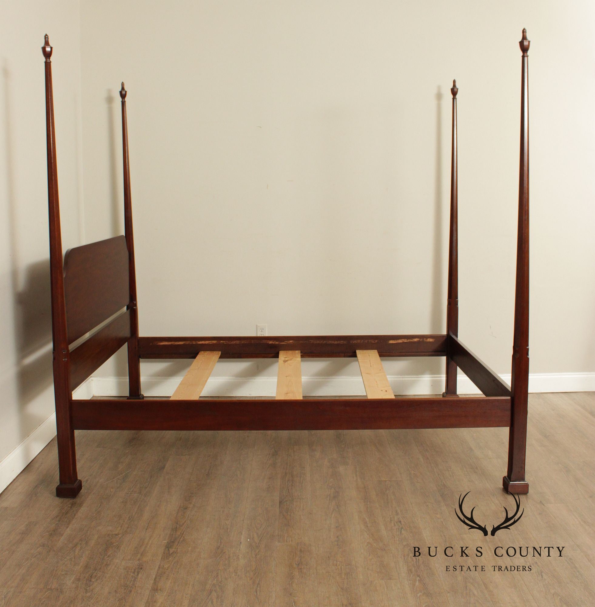 Henkel Harris Virginia Galleries Genuine Mahogany Queen Size Four Poster Bed