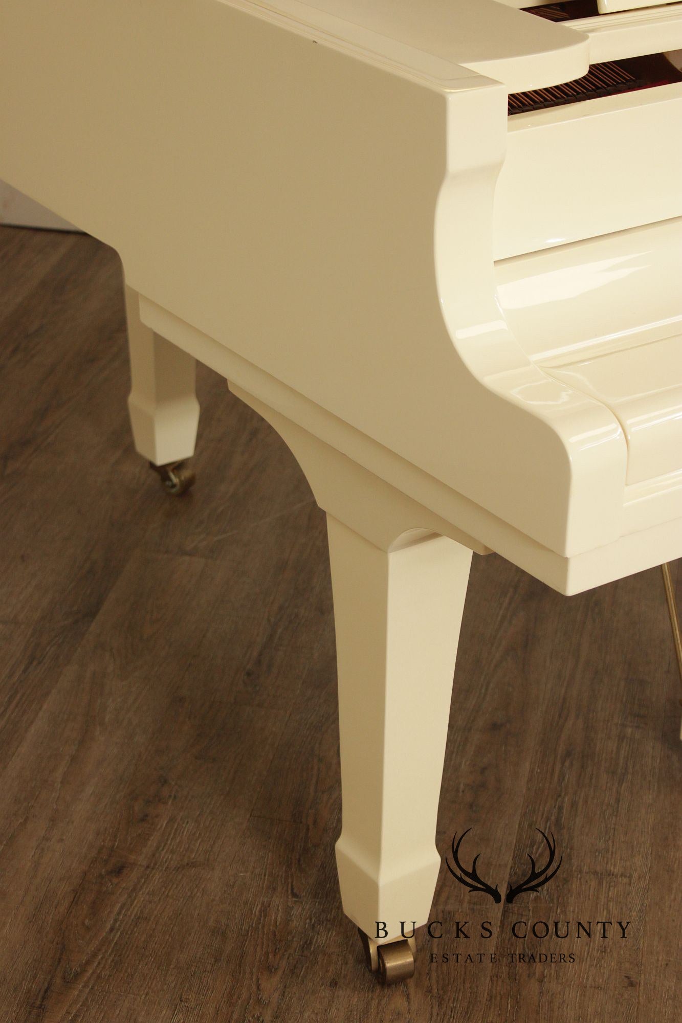 Young Chang G-157 White Baby Grand Piano With Bench
