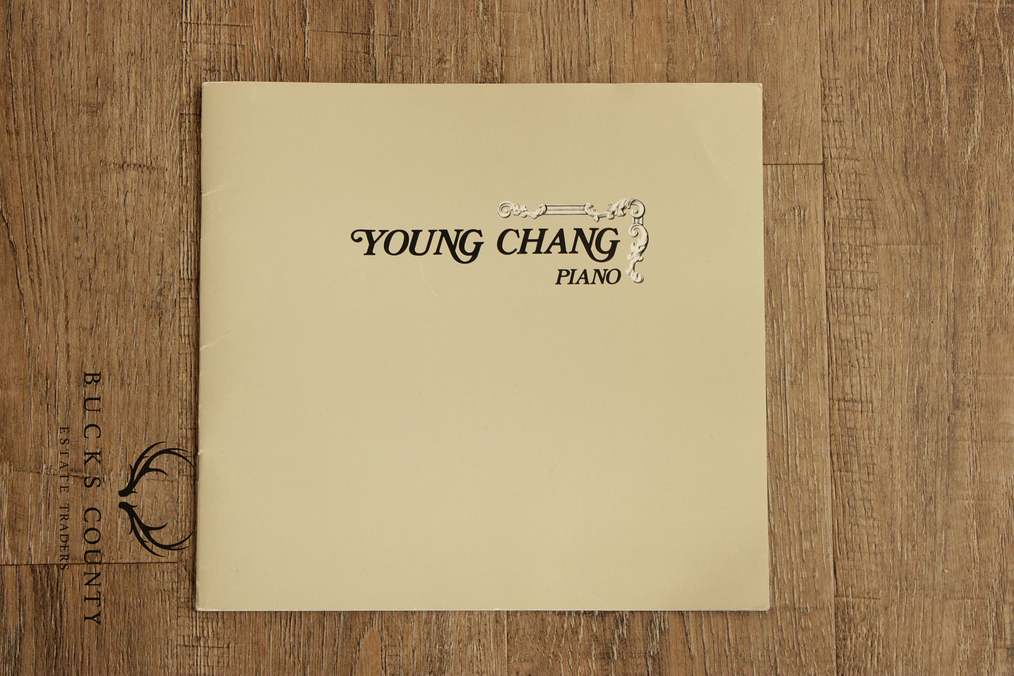 Young Chang G-157 White Baby Grand Piano With Bench