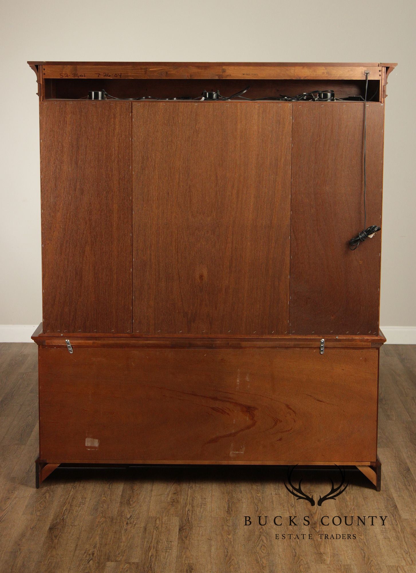 Pennsylvania House Cherry Colonial Style Lighted China Cabinet Hutch