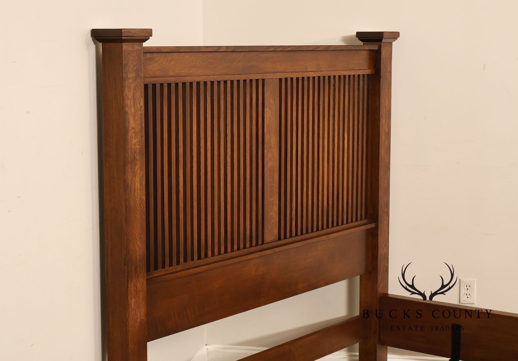 Stickley Mission Collection Queen Oak Prairie Bedframe