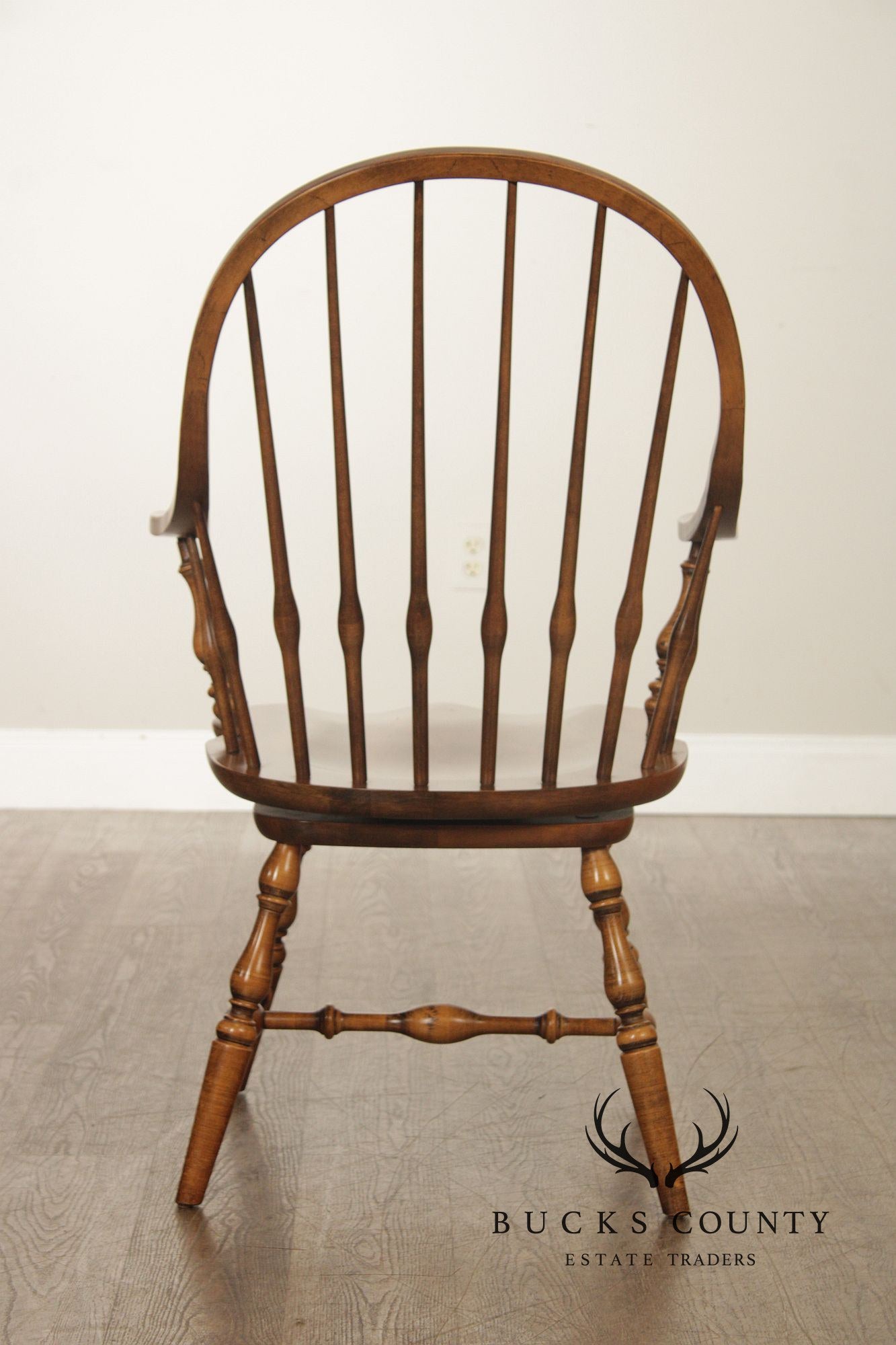 Ethan Allen Colonial Maple Windsor Style Swivel Armchair
