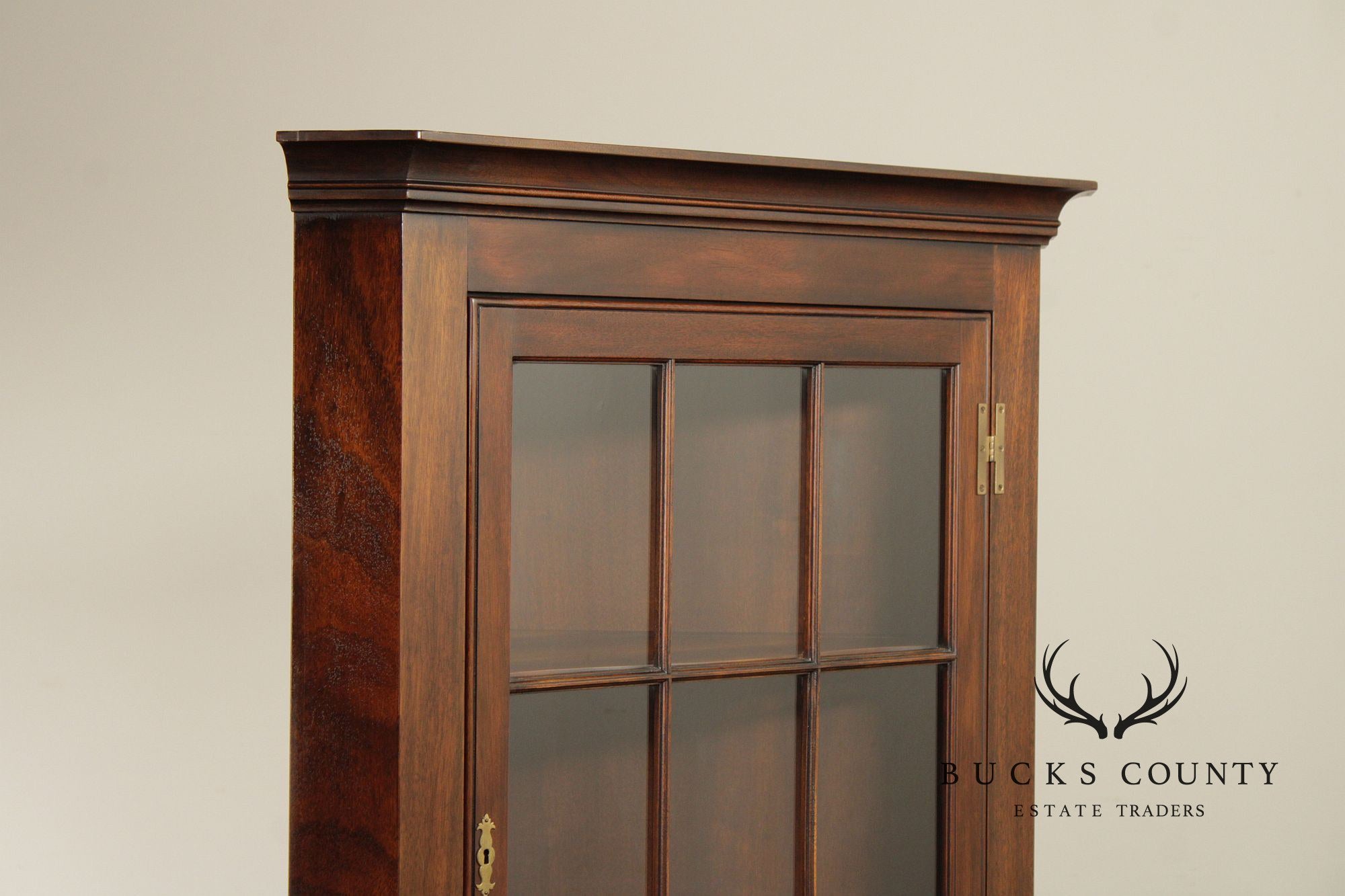 Henkel Harris Virginia Galleries Mahogany Corner Cabinet