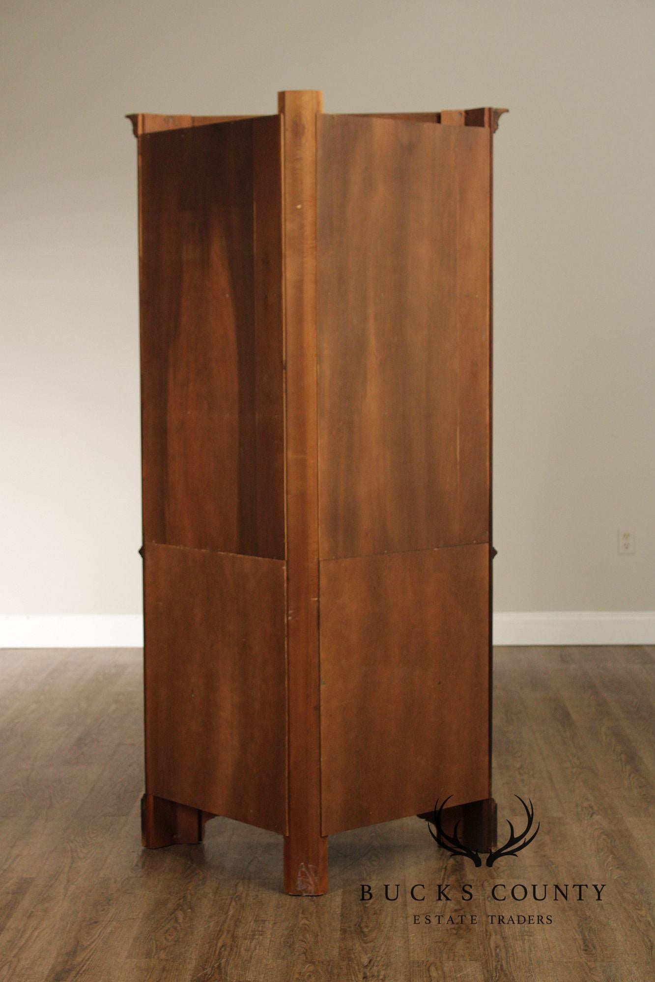 Henkel Harris Virginia Galleries Mahogany Corner Cabinet