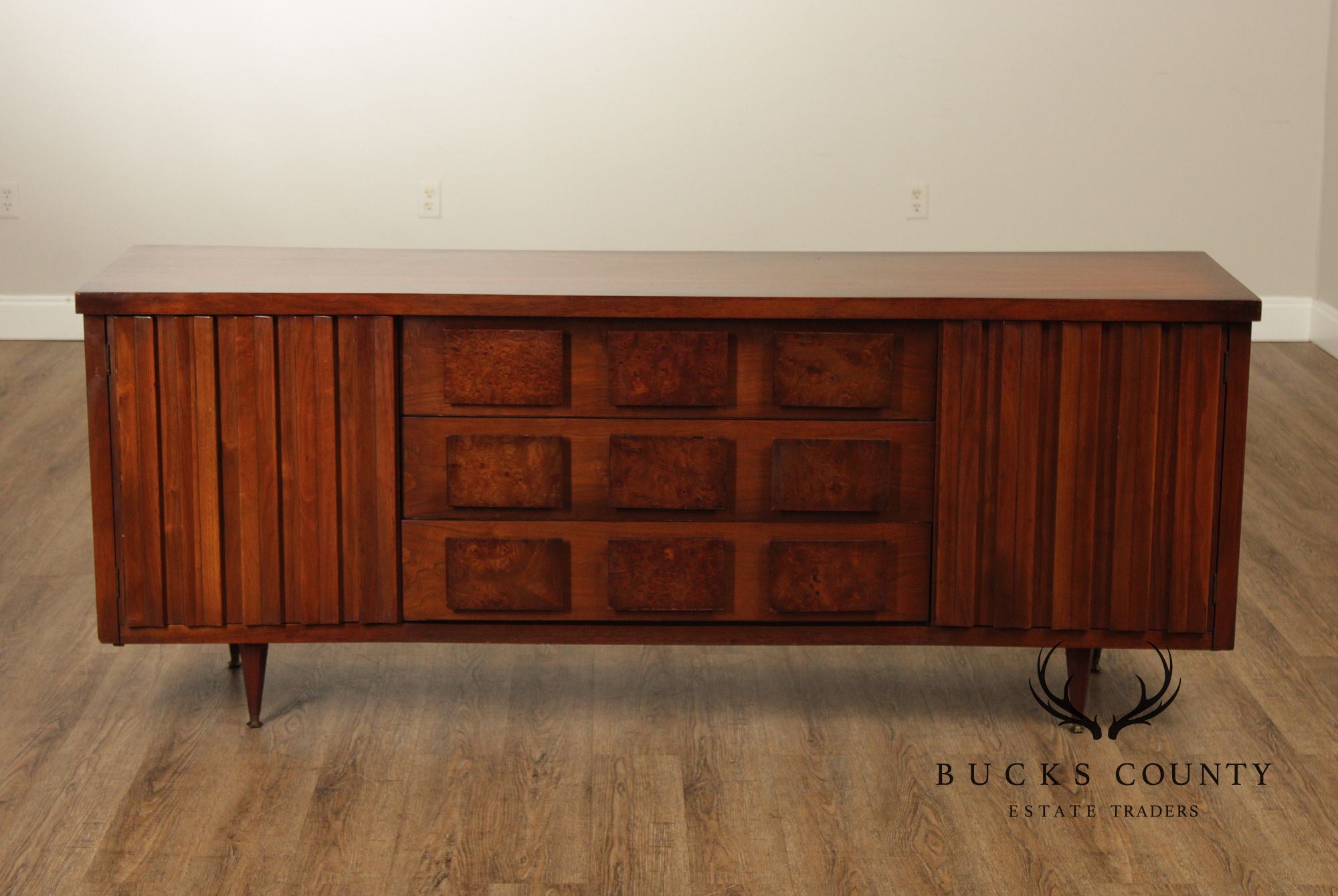 United Furniture Mid Century Modern Walnut & Burl Long Credenza Sideboard