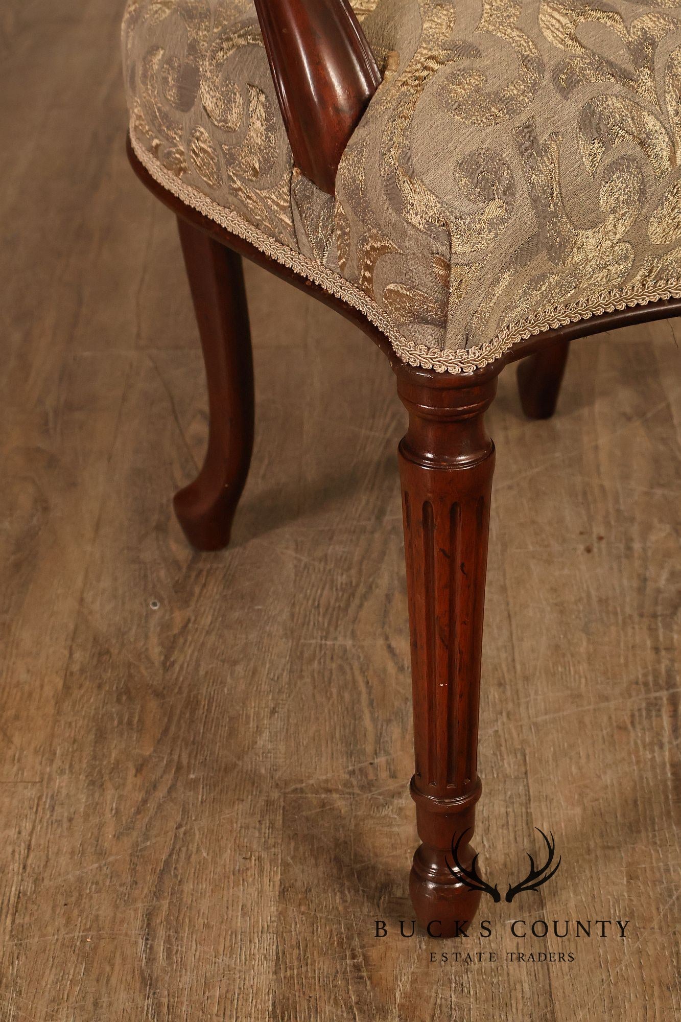 Hepplewhite Inspired Set Of Eight Mahogany Carved Oval Back Dining Chairs