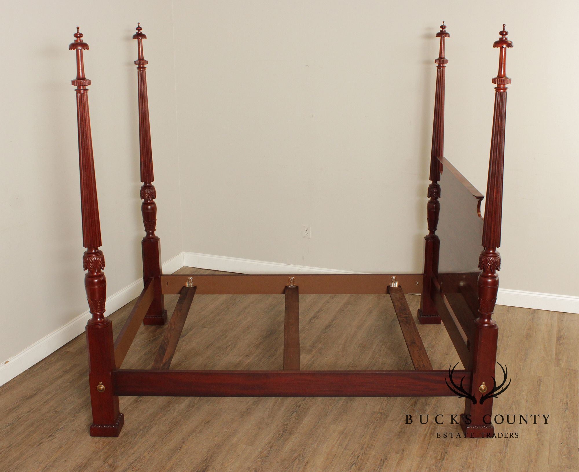 Baker Hepplewhite Style Queen Size Mahogany Poster Bed