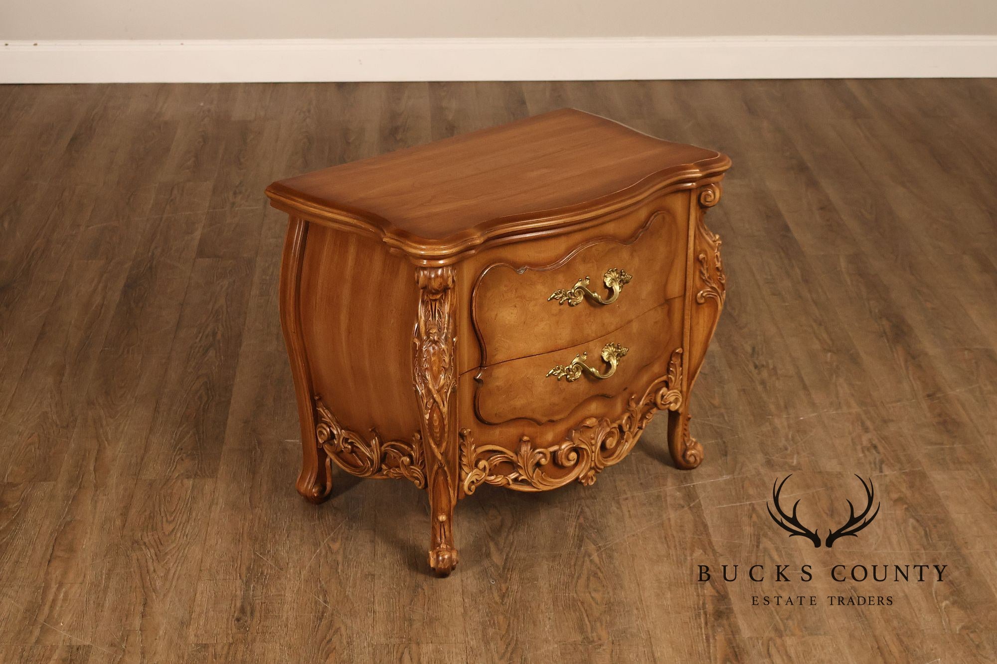 Italian Rococo Style Pair of Bombe Chest Nightstands
