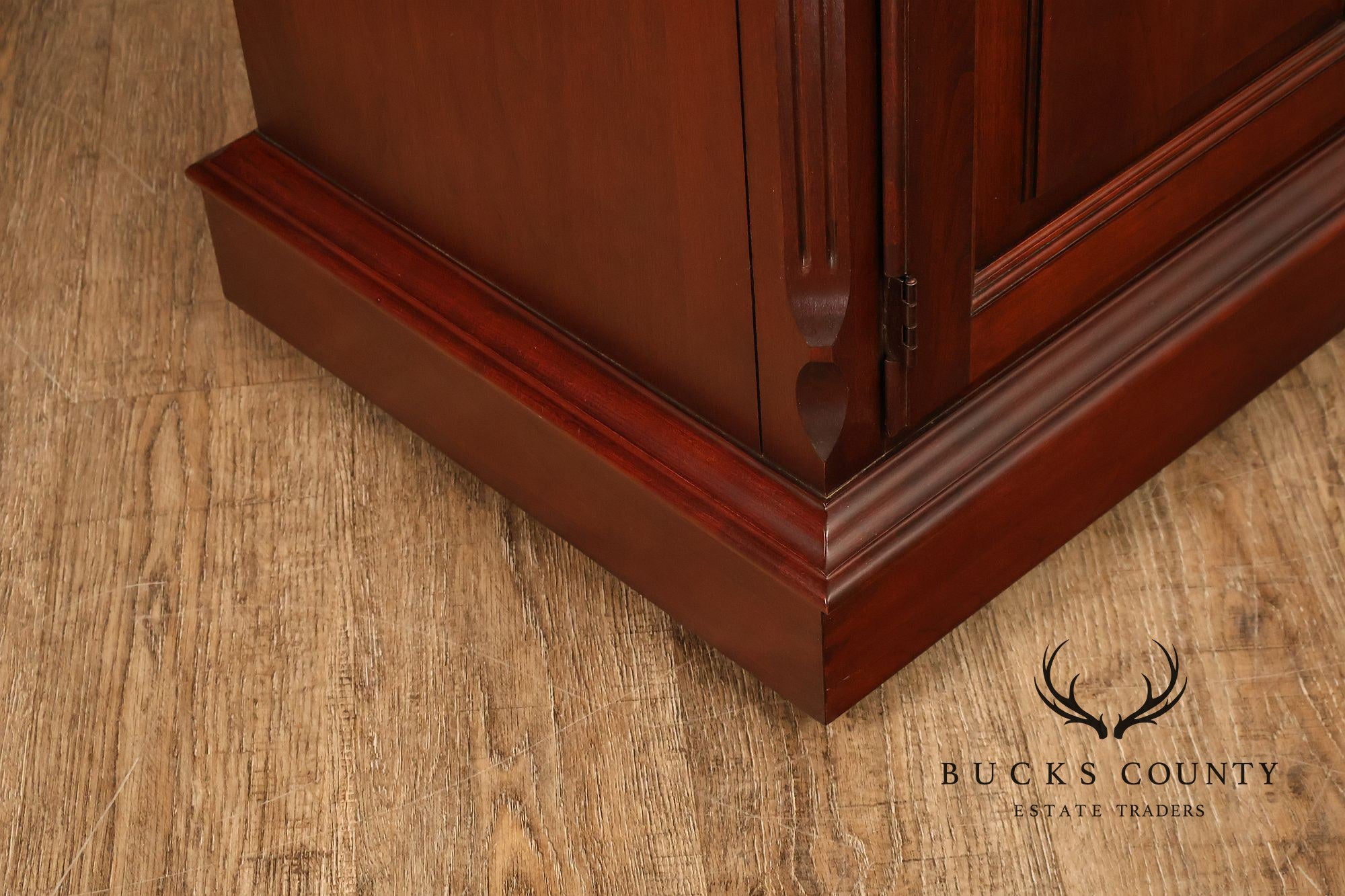 Pennsylvania House Traditional Cherry Flip Top Server