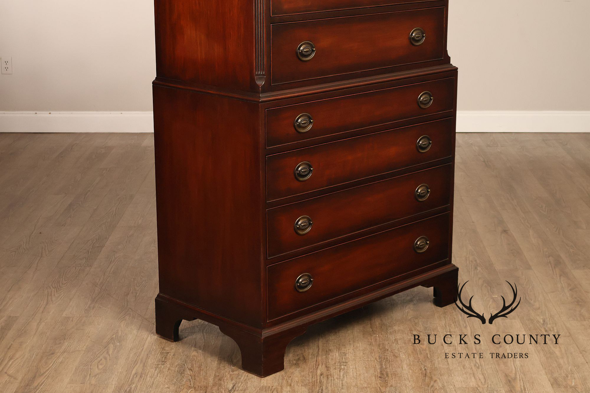 Kindel Georgian Style Mahogany Chest on Chest