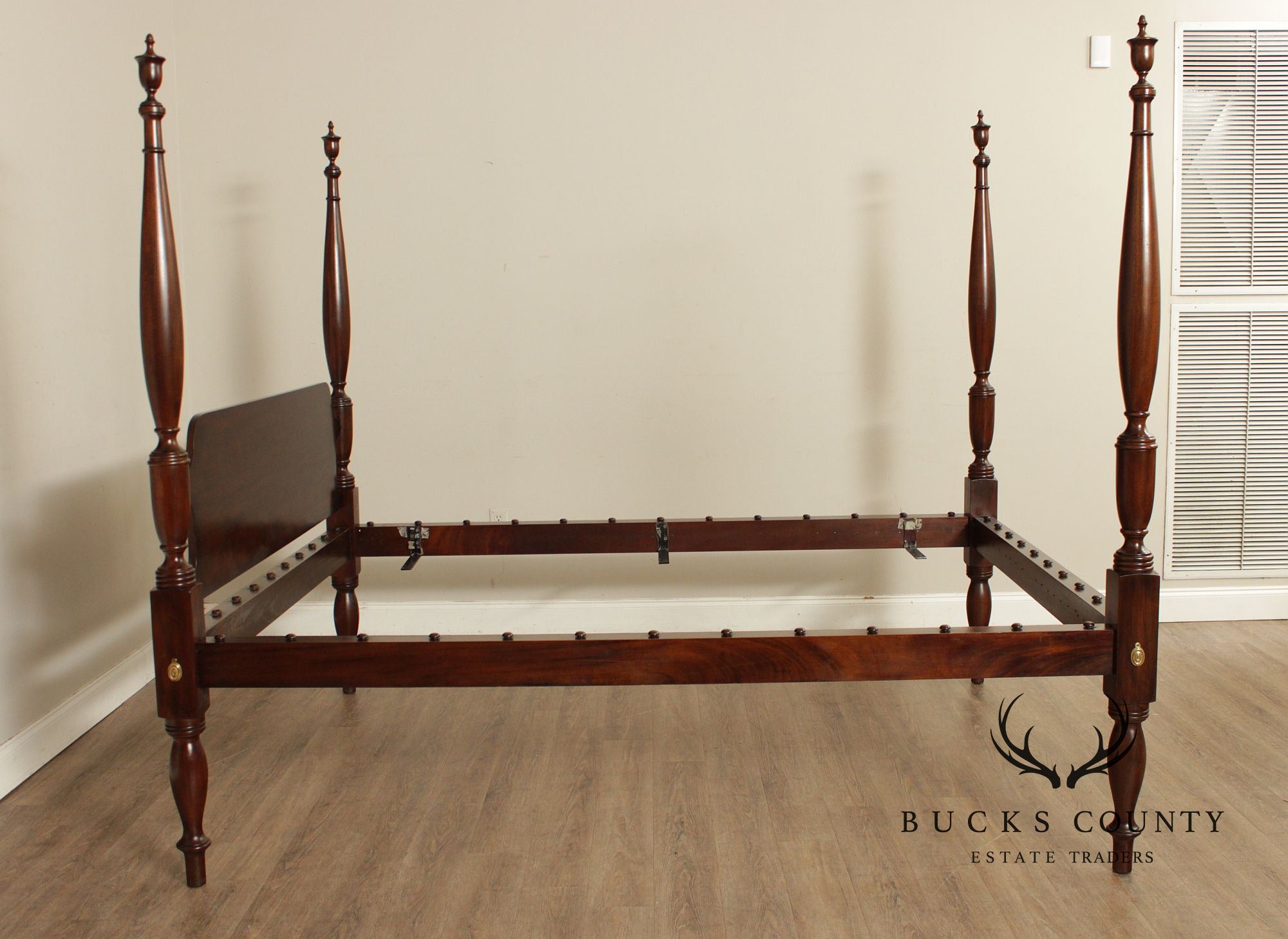 Henkel Harris Mahogany Queen Poster Bed