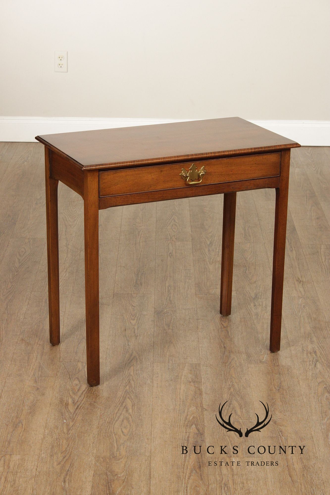 Kittinger Williamsburg Adaptation Pair of Mahogany Console Tables