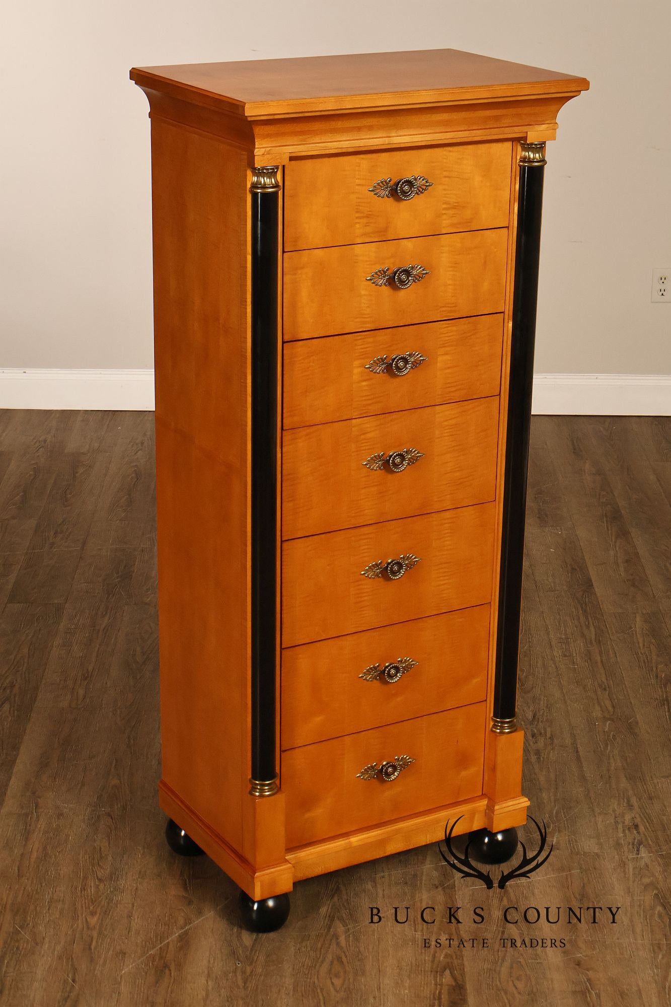Thomasville Grand Classics Collection Empire Style Lingerie Chest