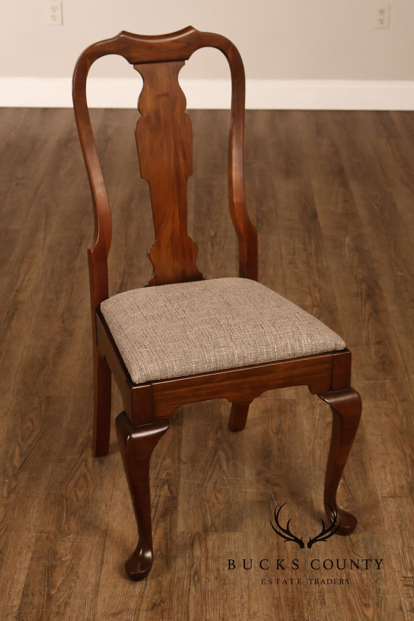 Queen Anne Style Set Of Six Cherry Dining Chairs