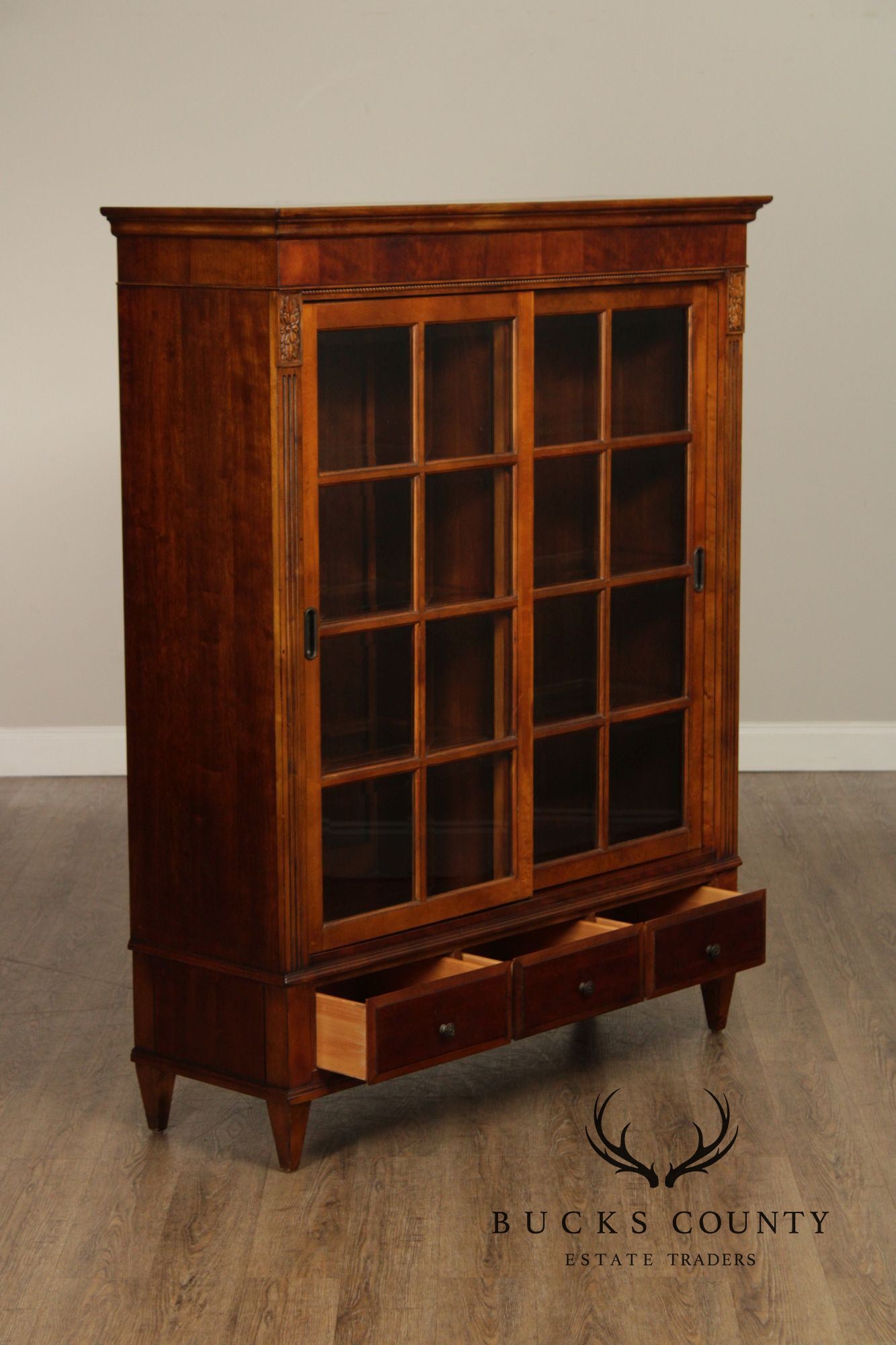 Ethan Allen Traditional Style Lighted Sliding Door Bookcase Display Cabinet