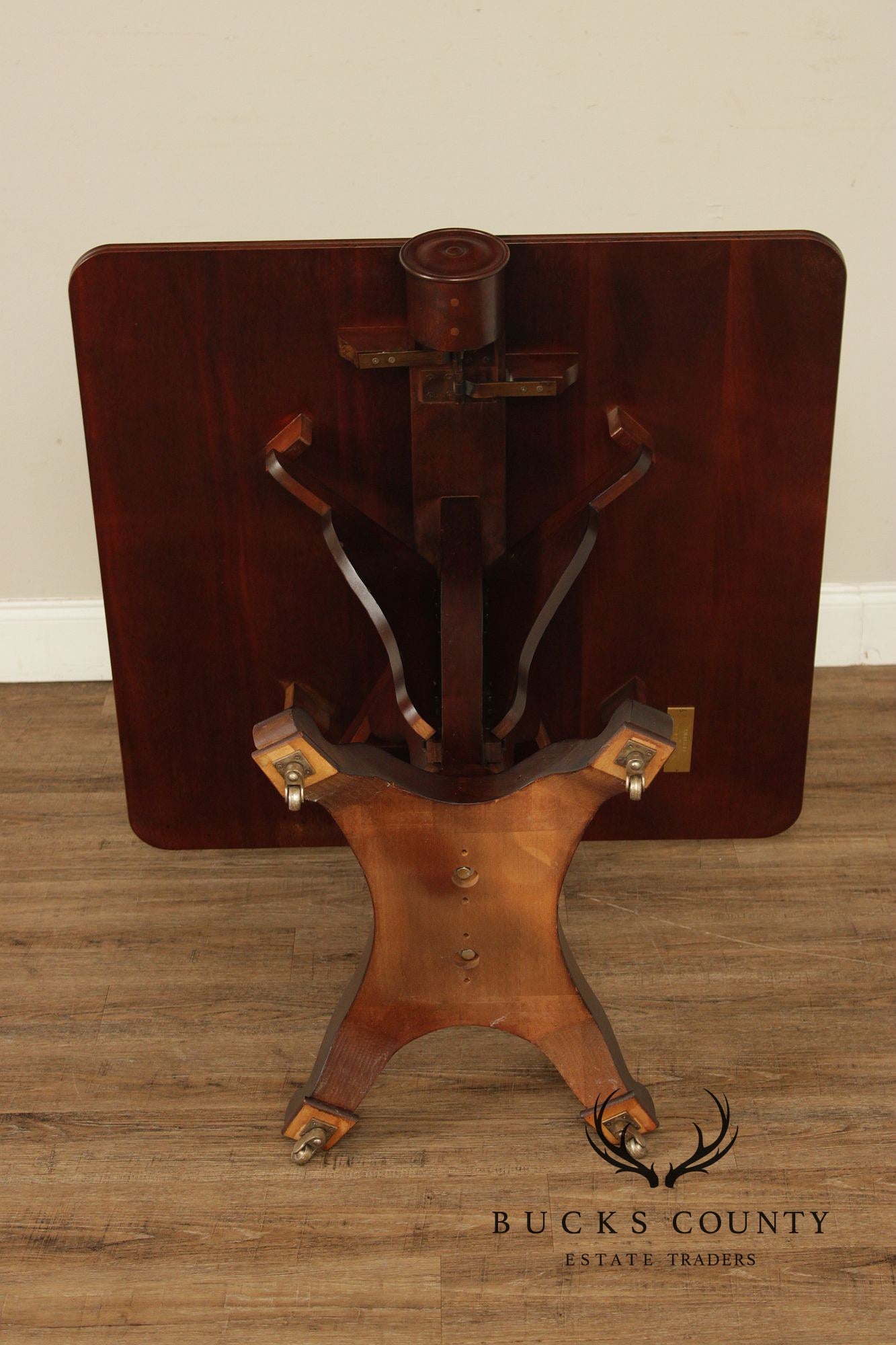 Century Oscar De La Renta Designed Mahogany Drop Leaf Table