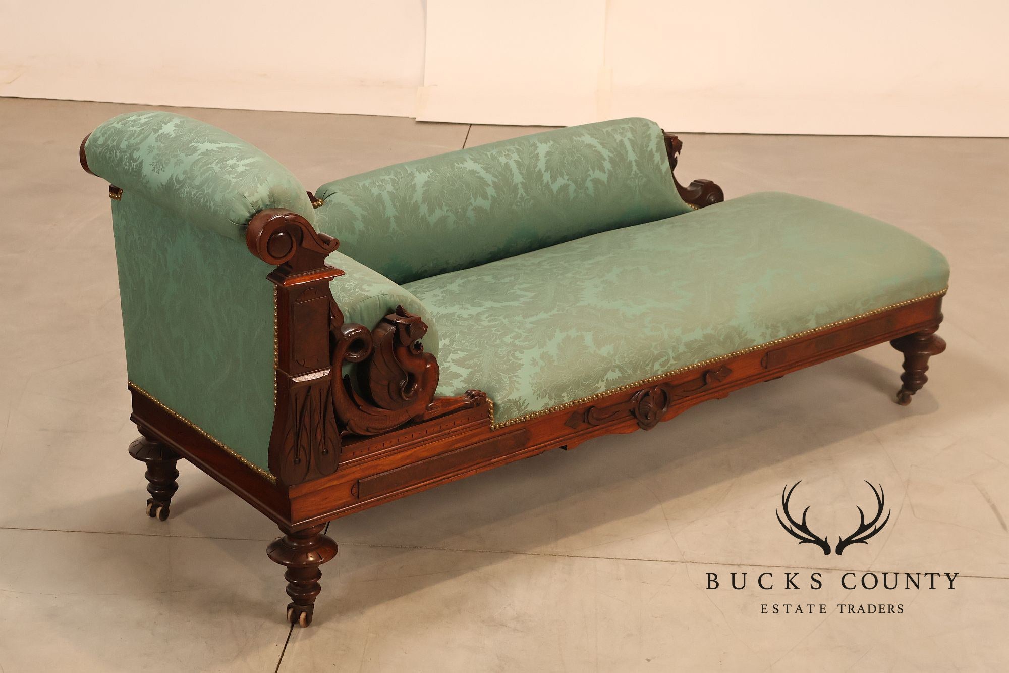 Antique American Renaissance Revival Style Carved Walnut Recamier Chaise Lounge