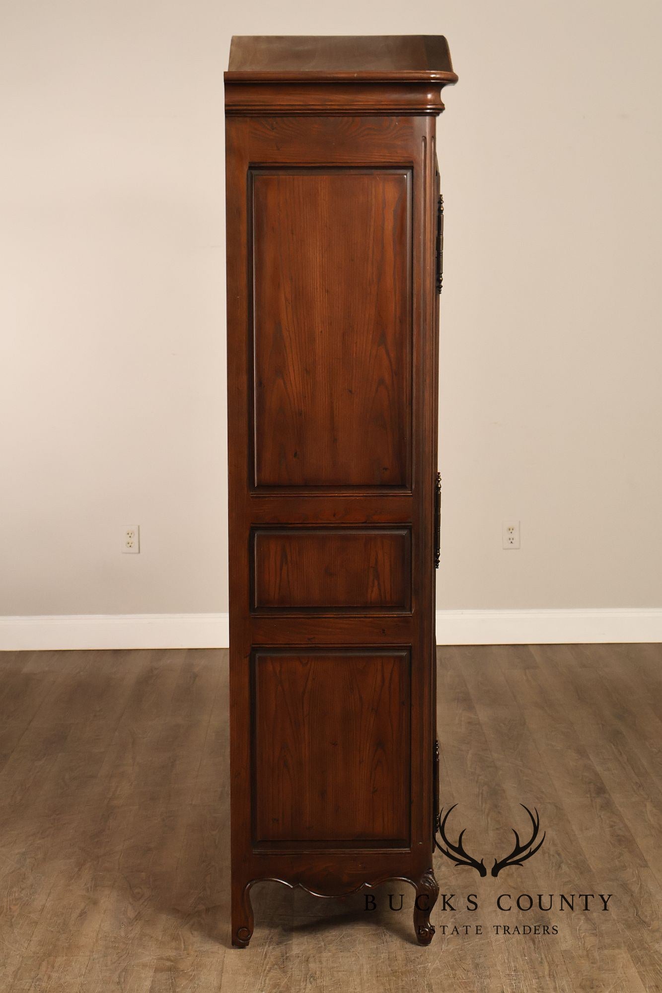 Henredon Four Centuries Collection French Louis XV Style Carved Oak Armoire