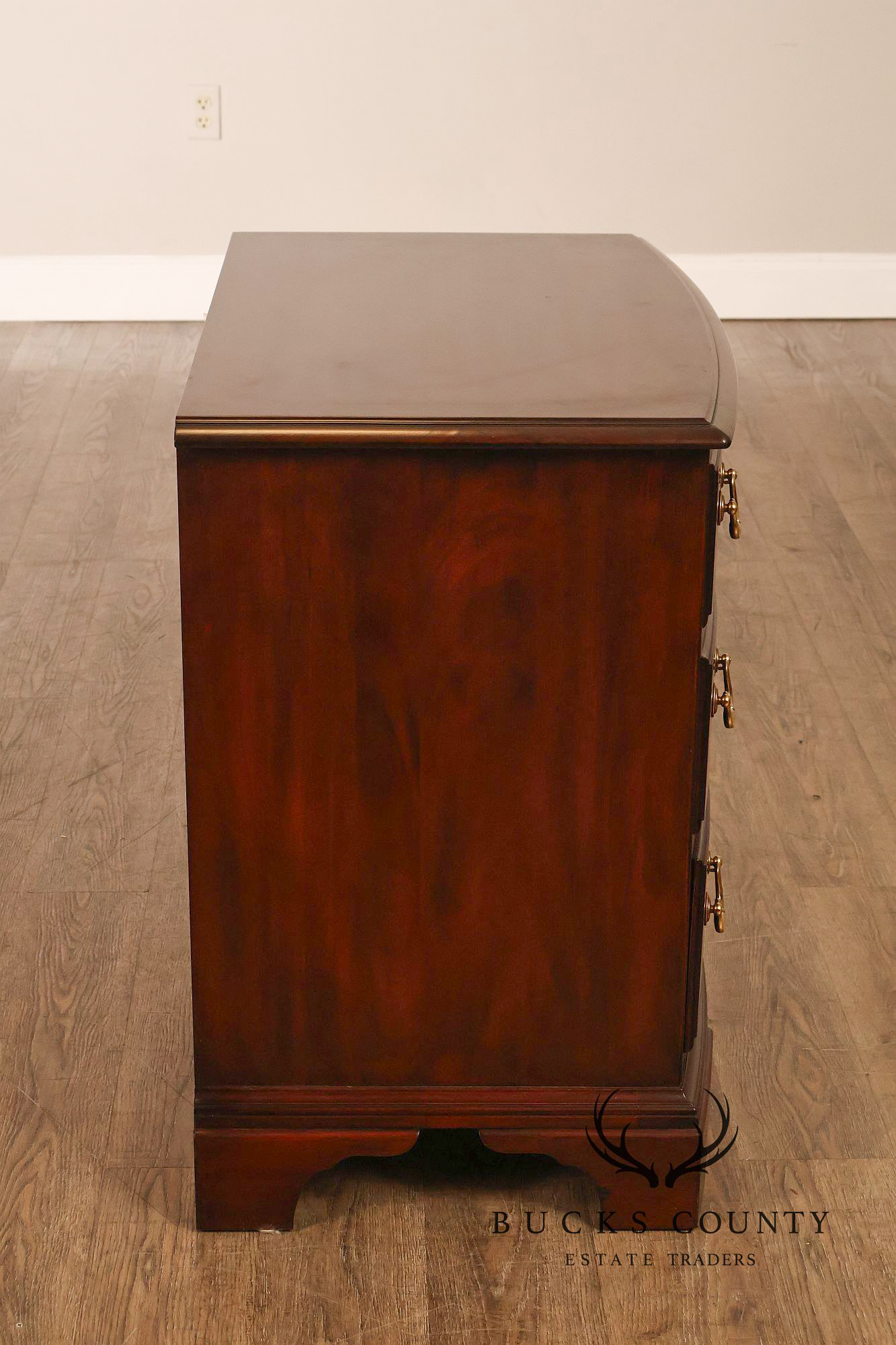 Henkel Harris Chippendale Style Pair Of Mahogany Bowfront Three-Drawer Nightstands