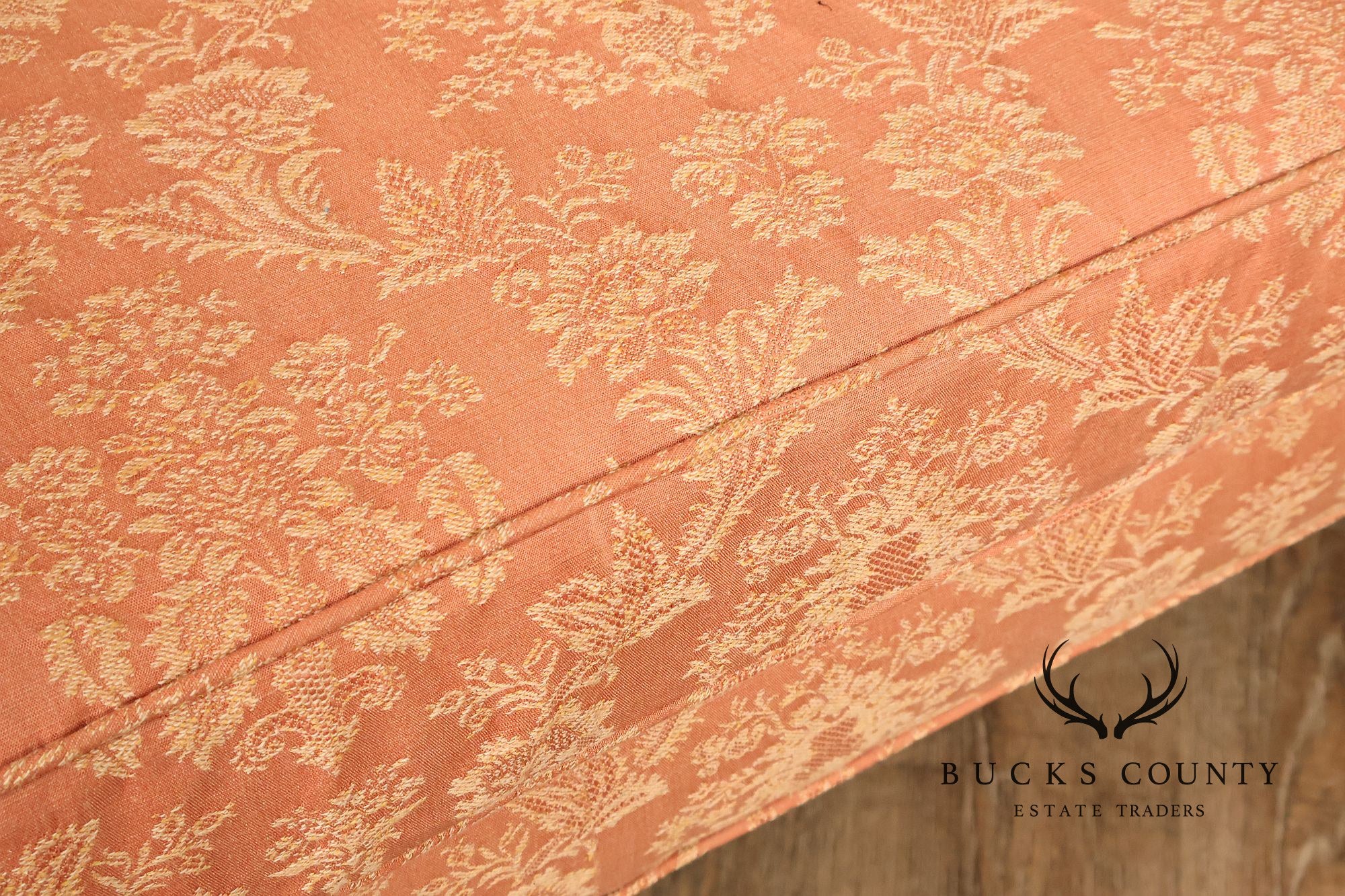 Kittinger Chippendale Style Mahogany Camel-Back Sofa Historic Newport Reproduction