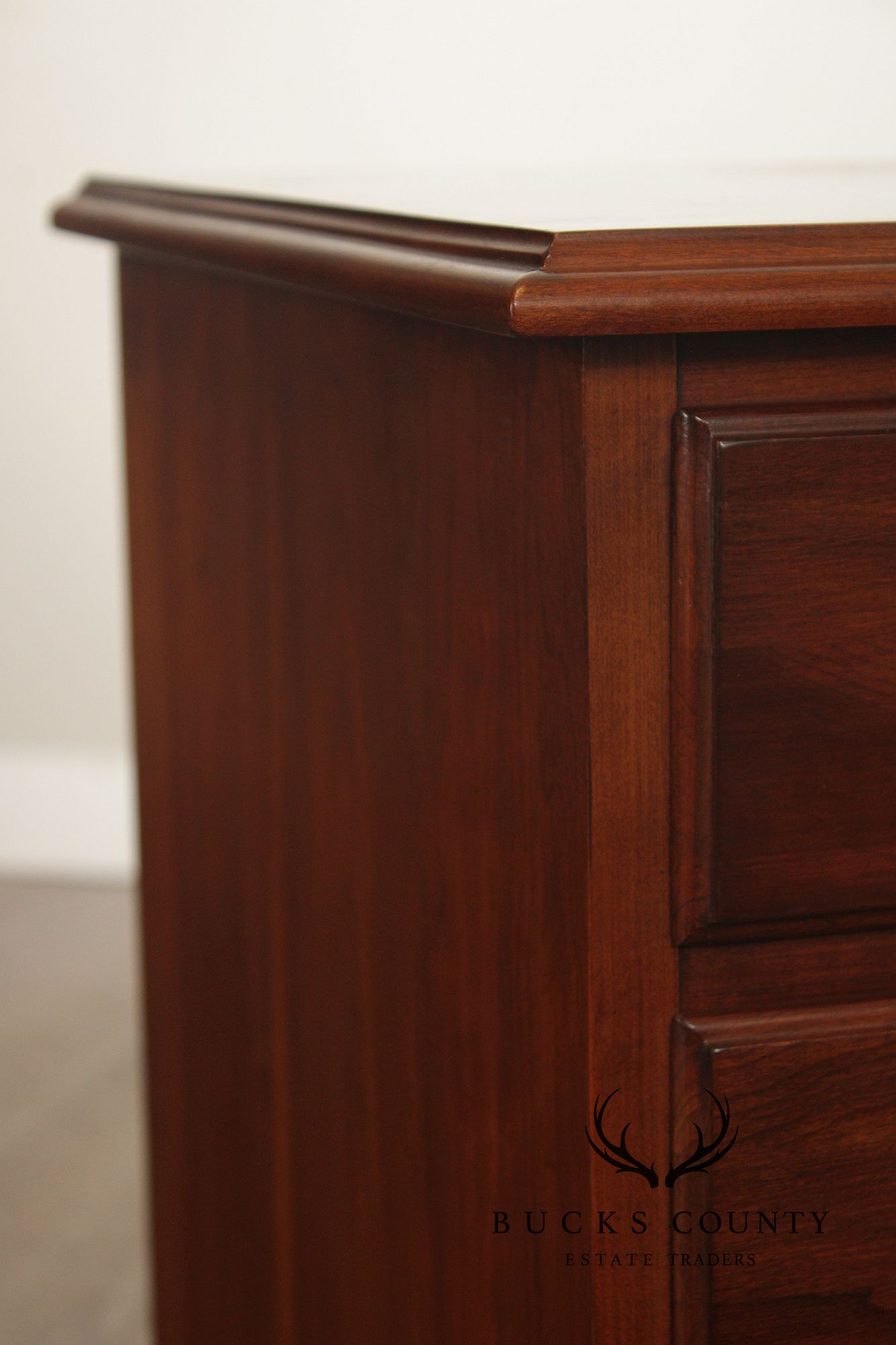 Henkel Harris Chippendale Style Cherry Chest Of Drawers Single dresser
