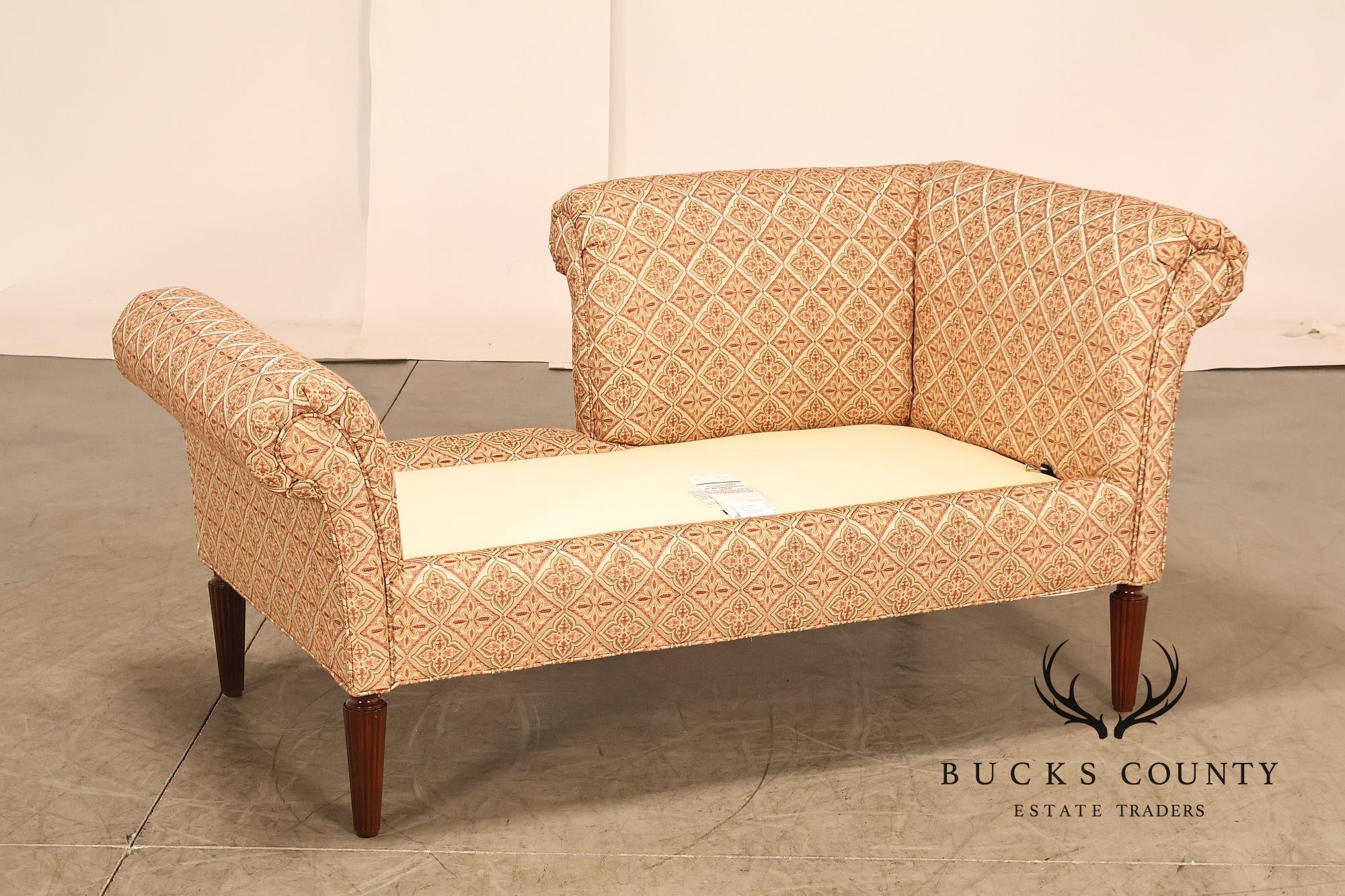 Harden Custom Upholstered Traditional Left Chaise Lounge