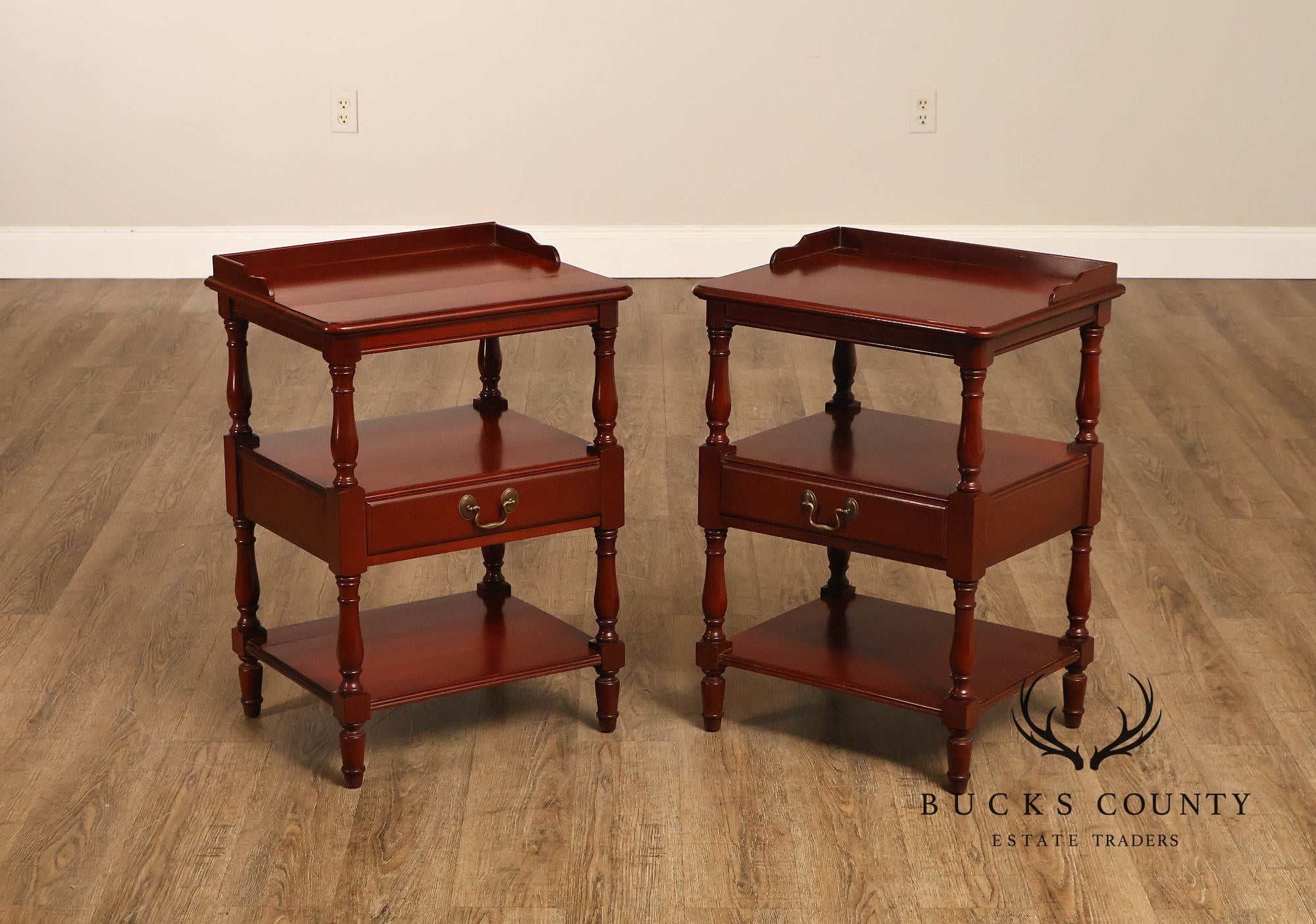 Pennsylvania House Vintage Pair Of Traditional Cherry End Tables