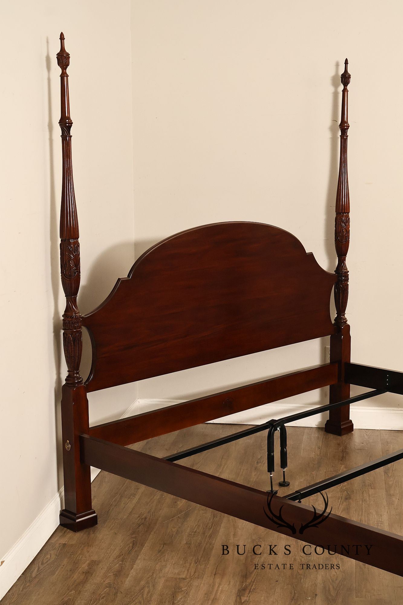 Henkel Harris Mahogany King Four Poster Bed Style 151