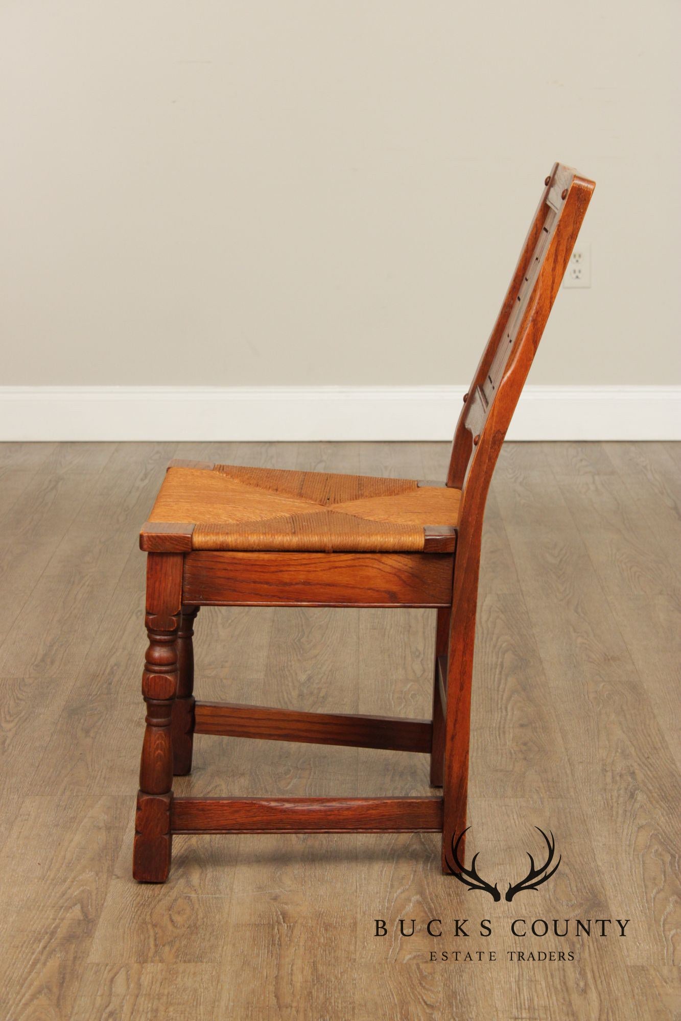 English Traditional Style Oak Side Chair
