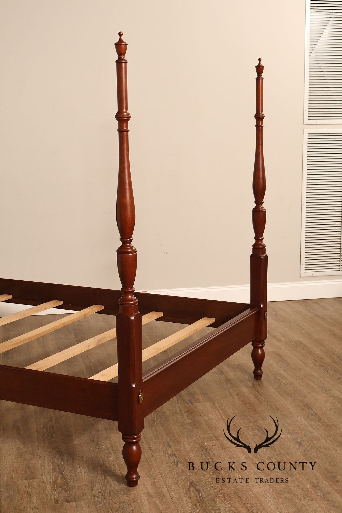 Henkel Harris Cherry Four Poster Full Bed