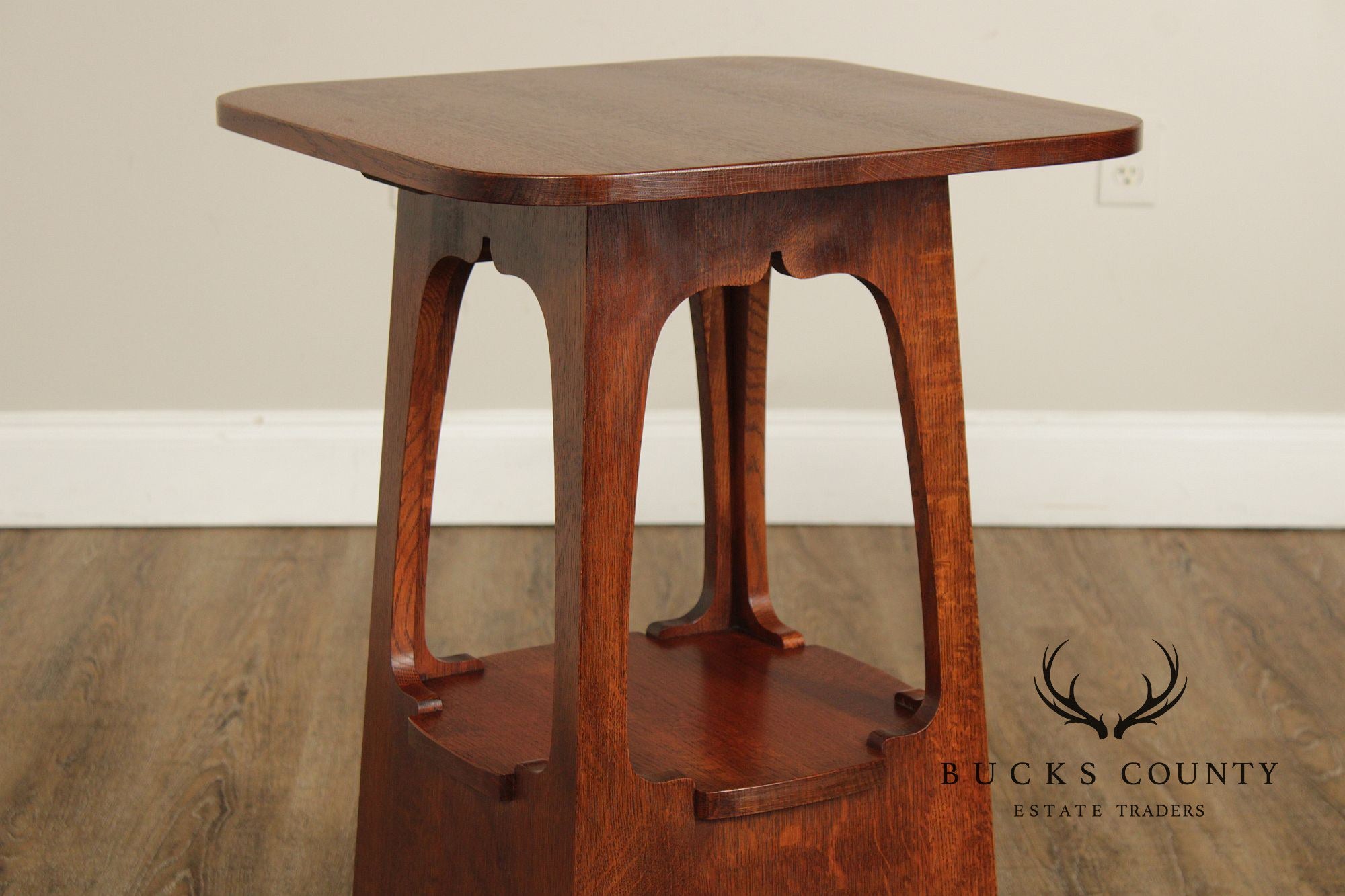 Stickley Mission Collection Arts & Crafts Pagoda Style Oak End Table