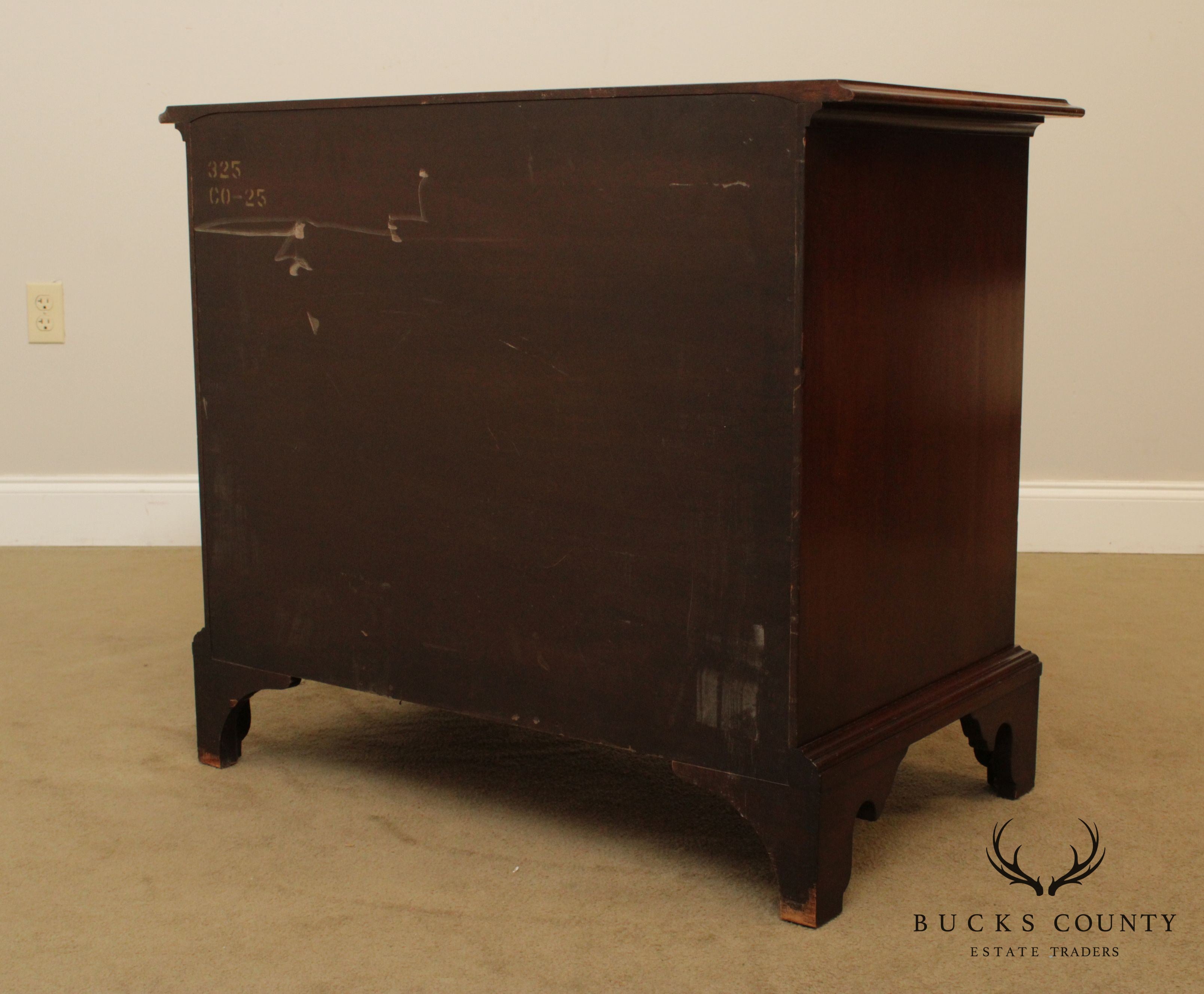 Colonial Mfg. Co. Edison Institute Museum Reproduction Chippendale Mahogany Block Front Chest