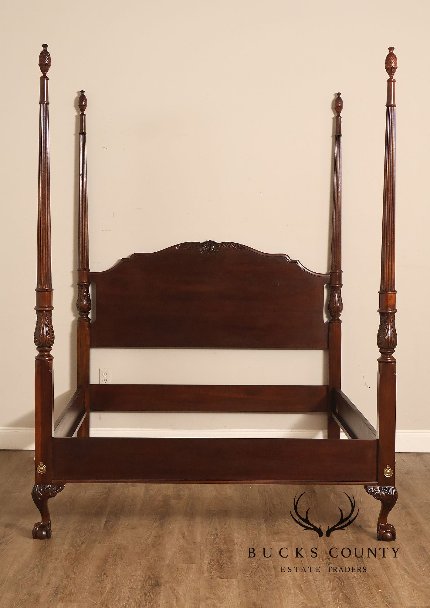 Drexel Heritage Heirlooms Collection Queen Size Mahogany Poster Bed