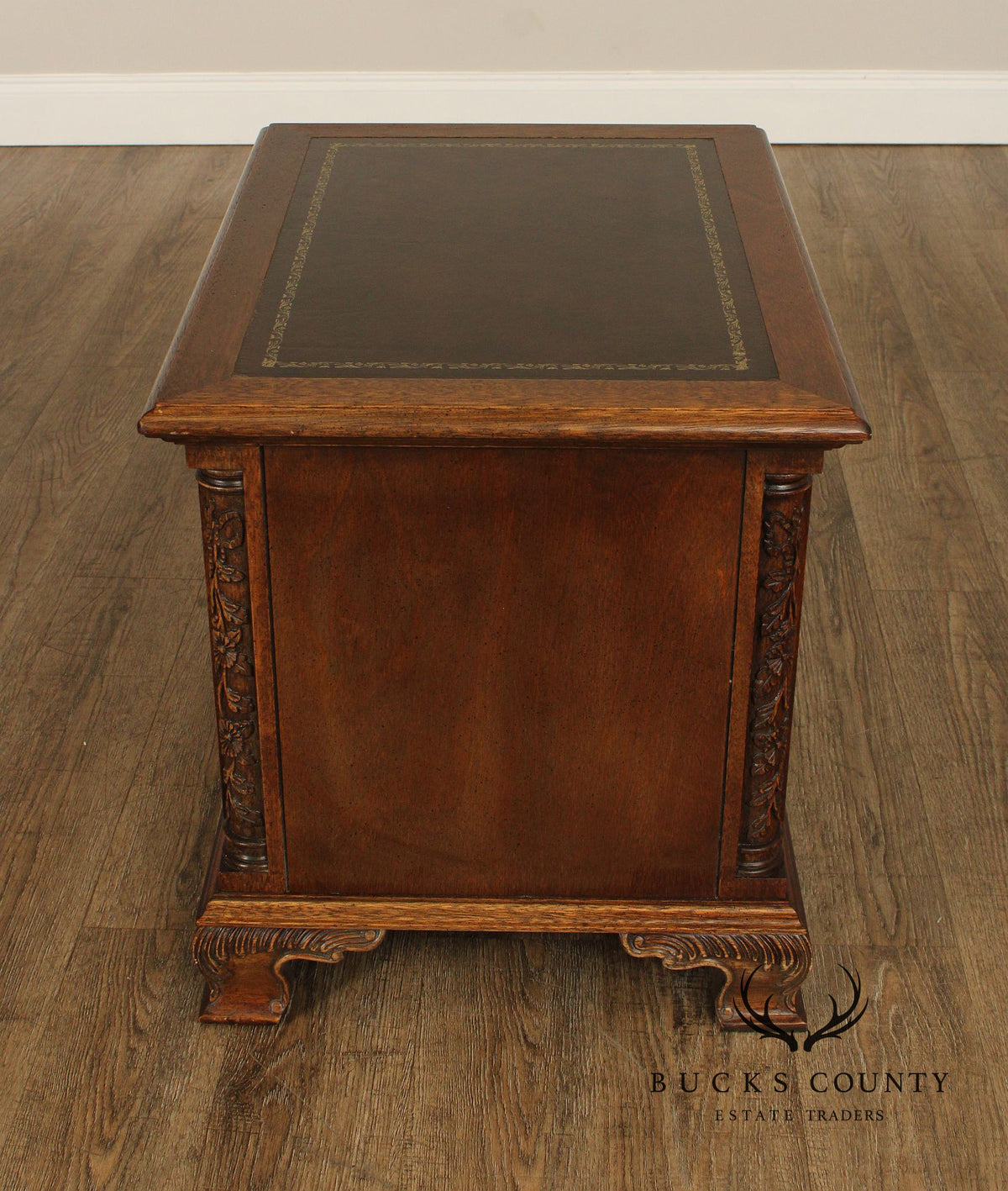 Hekman Georgian Style Leather Top Burlwood Side Table