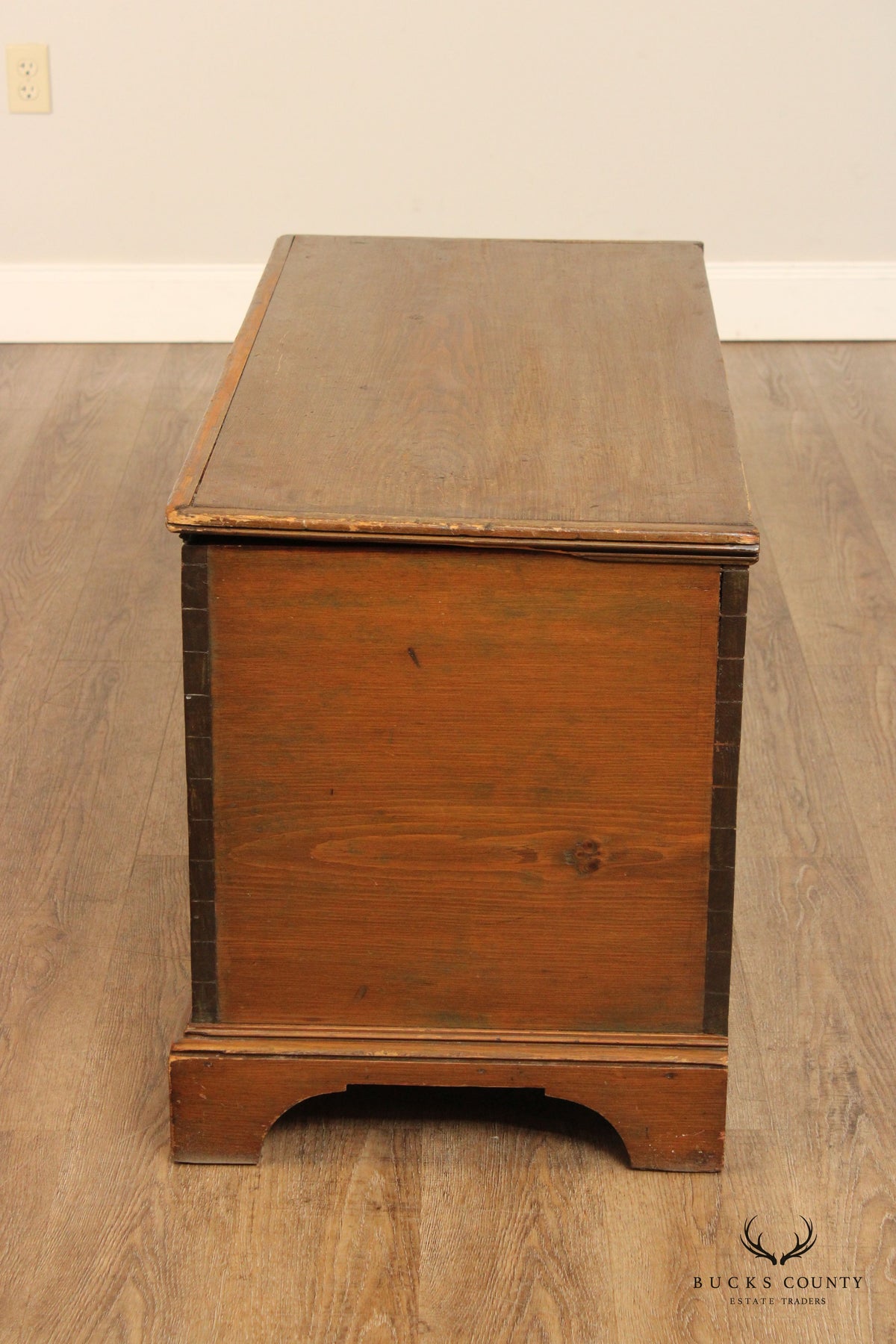 Antique Chippendale Style Dovetailed Blanket Chest With Till